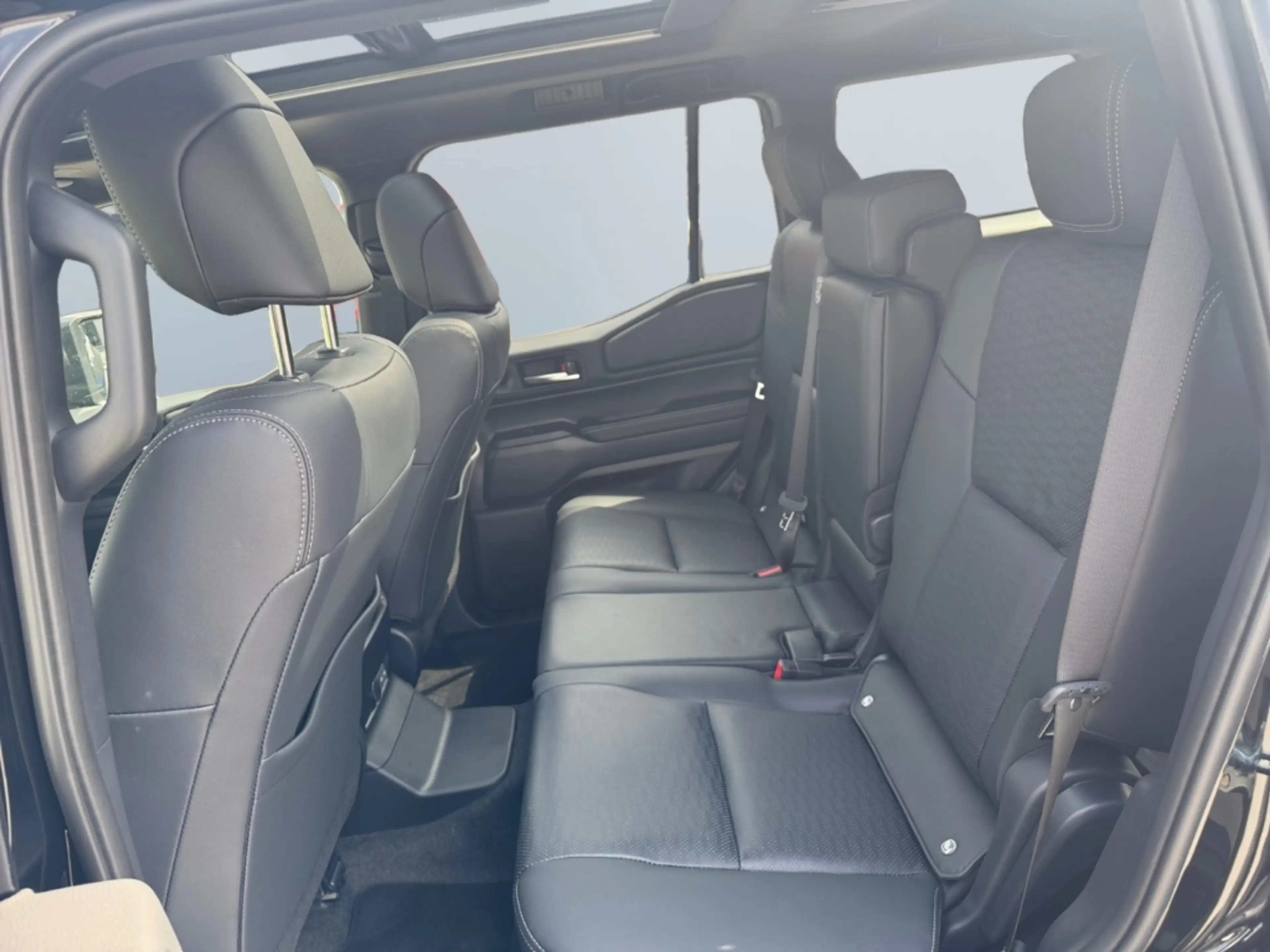 Toyota Land Cruiser 2,8 AWD *Lounge *Pano *Sitzlüftung — photo 14
