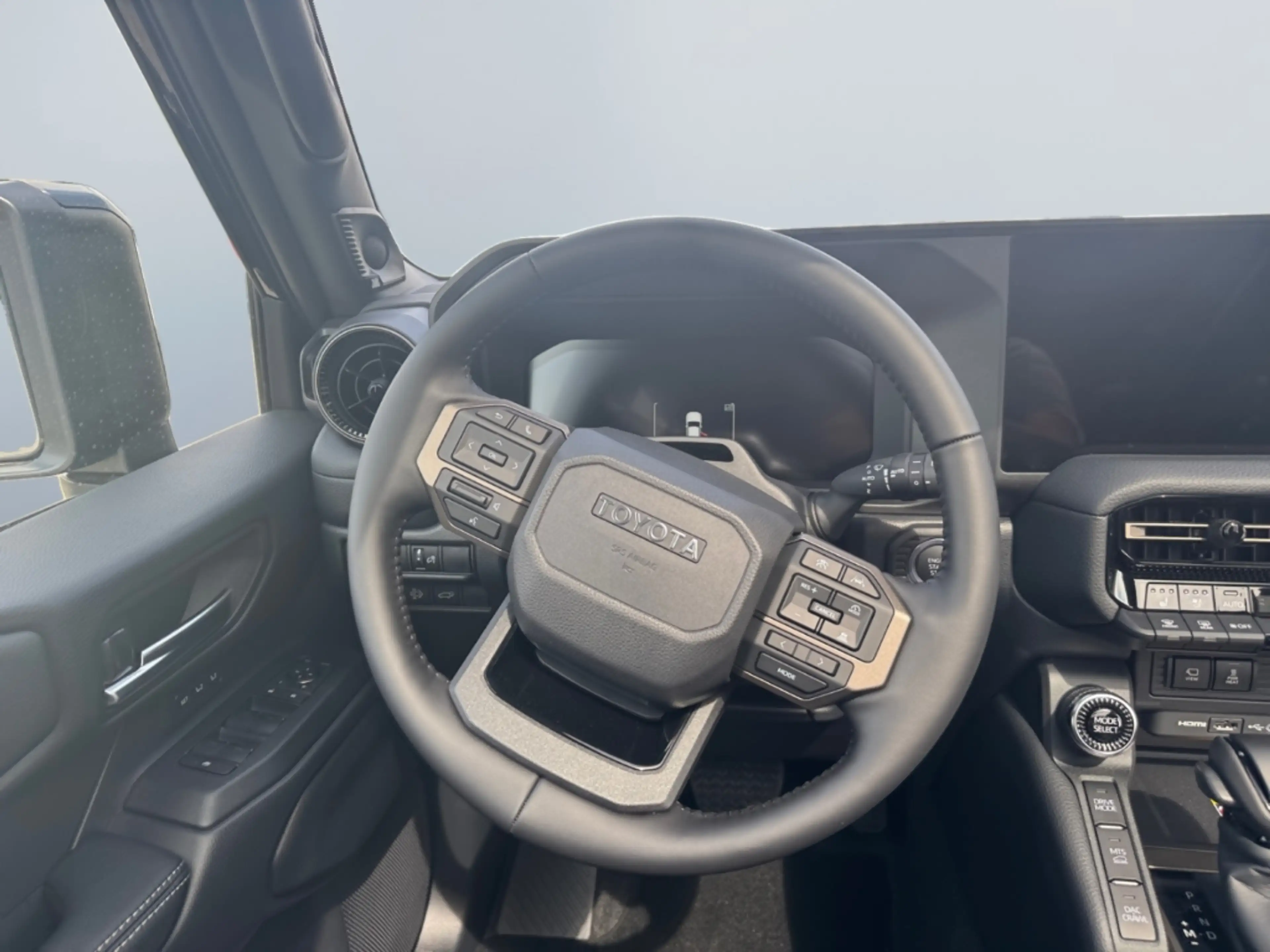 Toyota Land Cruiser 2,8 AWD *Lounge *Pano *Sitzlüftung — photo 11