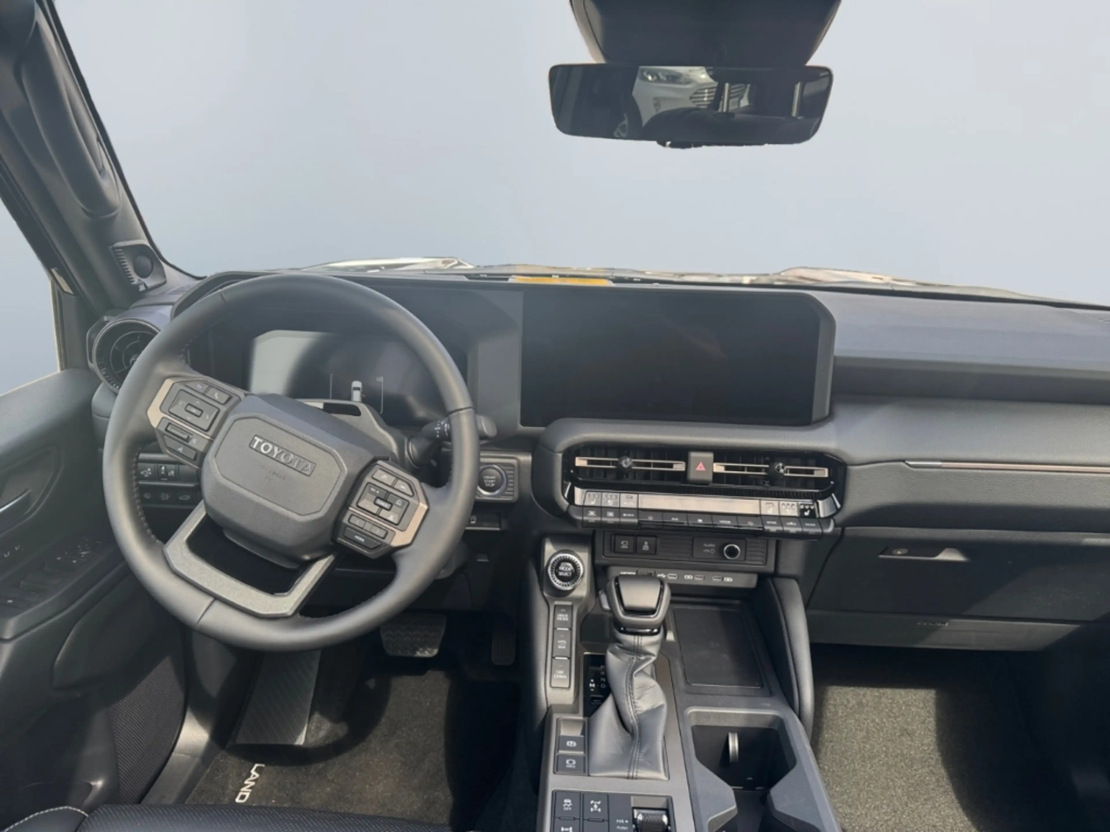 Toyota Land Cruiser 2,8 AWD *Lounge *Pano *Sitzlüftung — photo 10