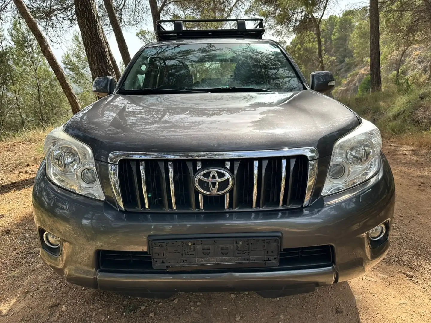 Toyota Land Cruiser D-4D Limited Aut. Plateado - 2