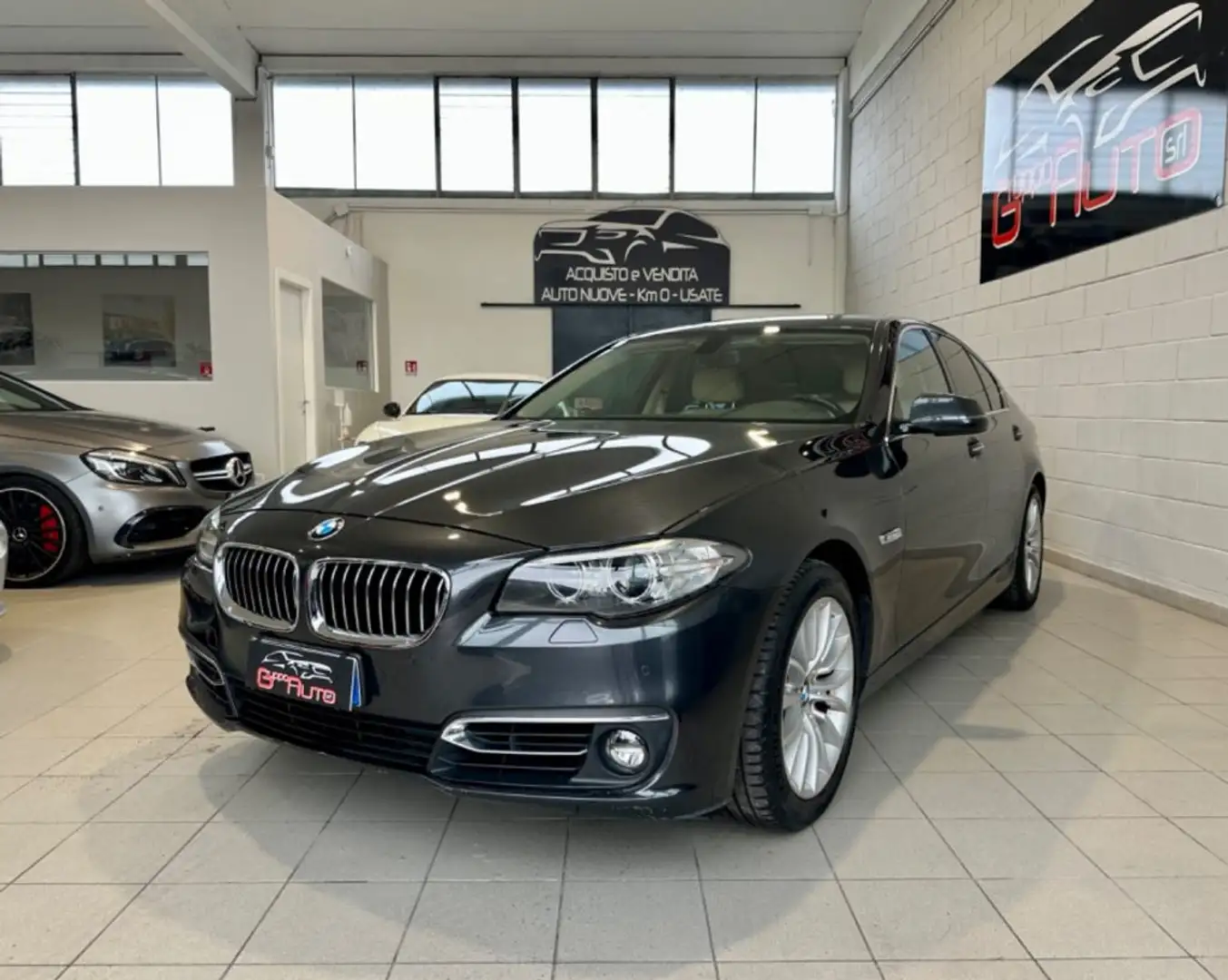 BMW 520 d xDrive Luxury *EURO 6B*TAGLIANDI BMW* Grigio - 1