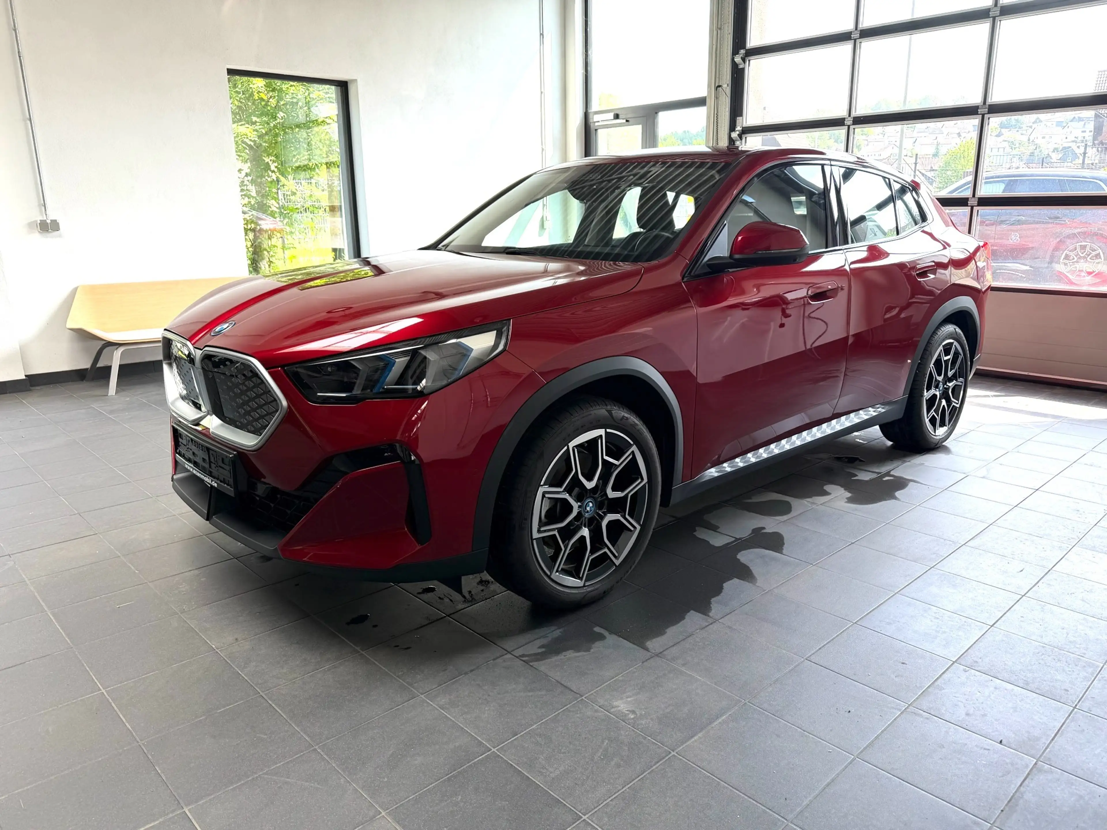 BMW iX2 30 xDrive  Leder Vernasca_Headup_AHK_el.Aktivsitz