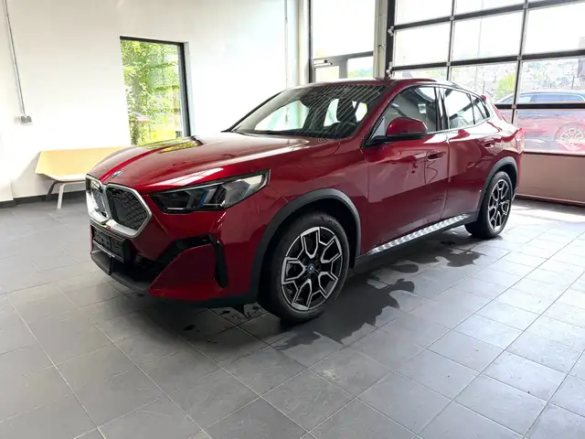 BMW iX2 30 xDrive  Leder Vernasca_Headup_AHK_el.Aktivsitz