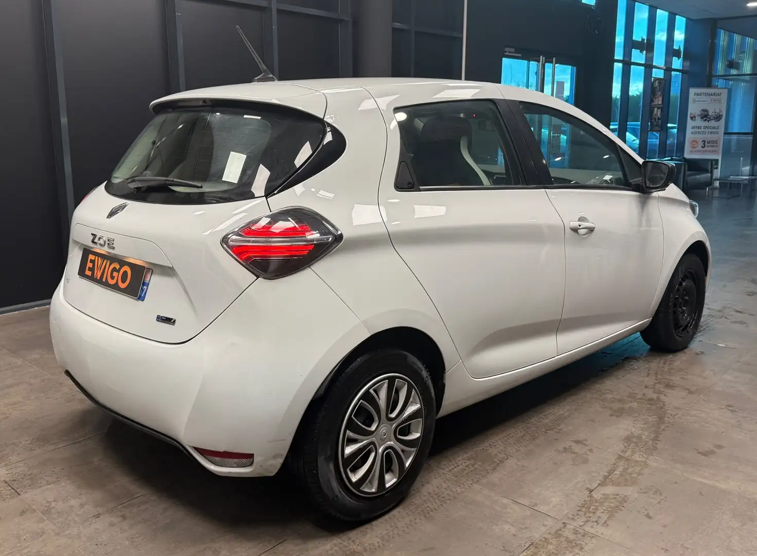 Renault ZOE R110 ZE 109ch 40KWH CHARGE-NORMALE ZEN BVA - 2