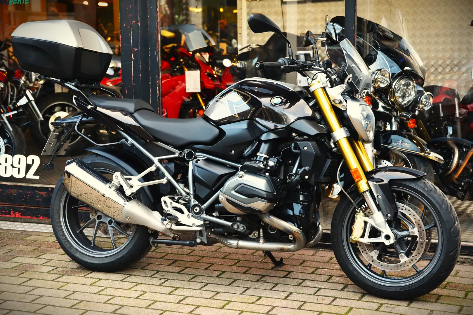 BMW R 1200 R (TVAC) ***MOTO VERTE*** Schwarz - 1