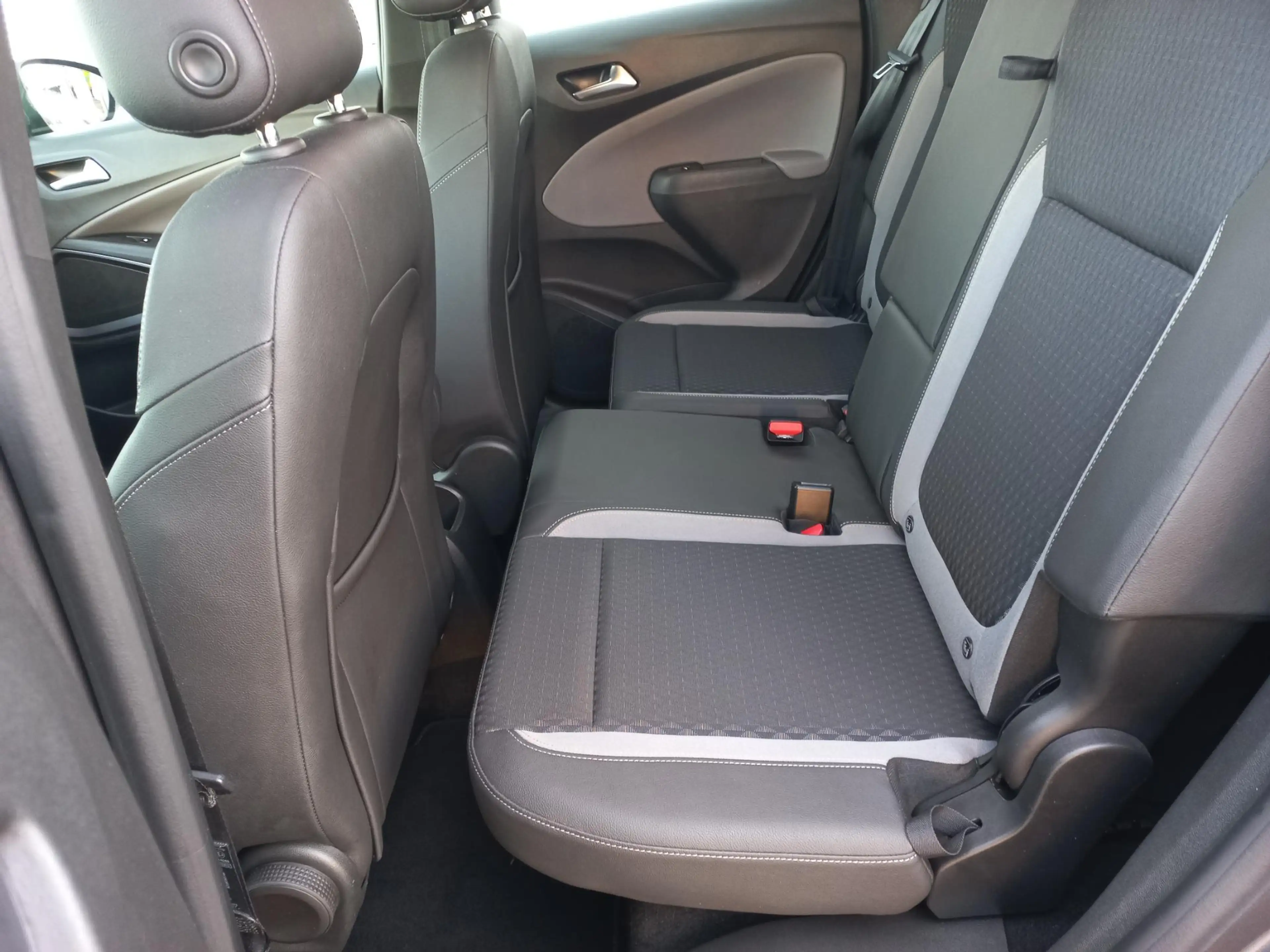 Opel Crossland X 1.2T 110pk Innovation | Climate control | Navigati — photo 14
