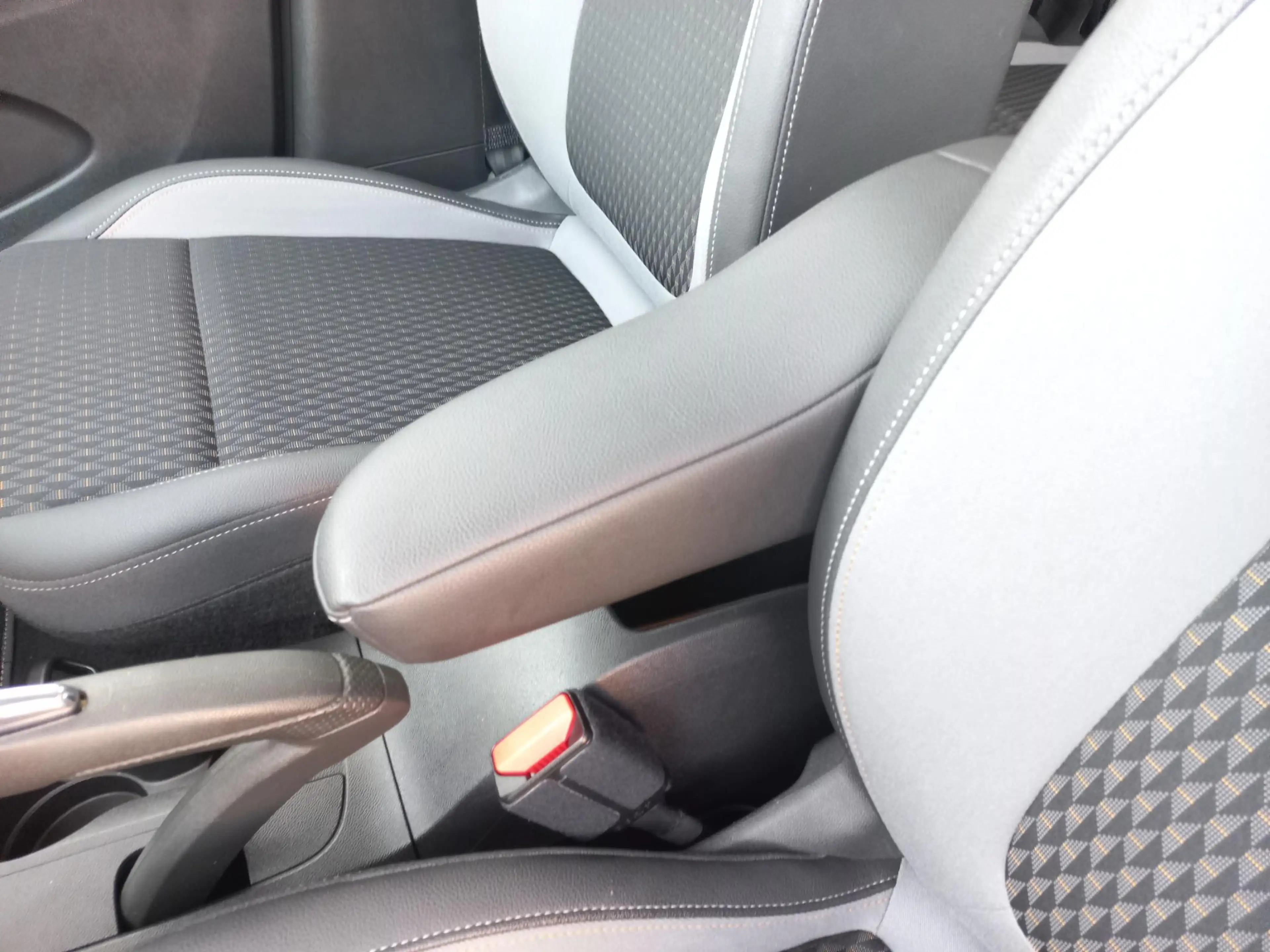 Opel Crossland X 1.2T 110pk Innovation | Climate control | Navigati — photo 12