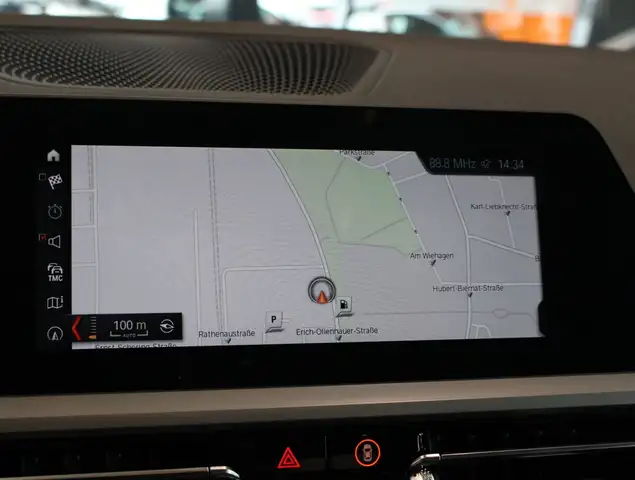 BMW 3 Series view 16