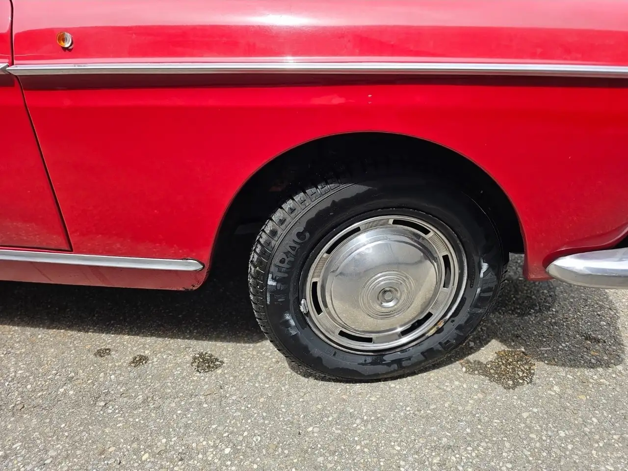 Peugeot 404 cabrio 1963 Guter Zustand Scheunenfund, foto 3