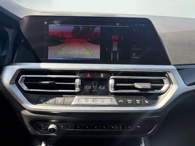 BMW 3 Series view 15