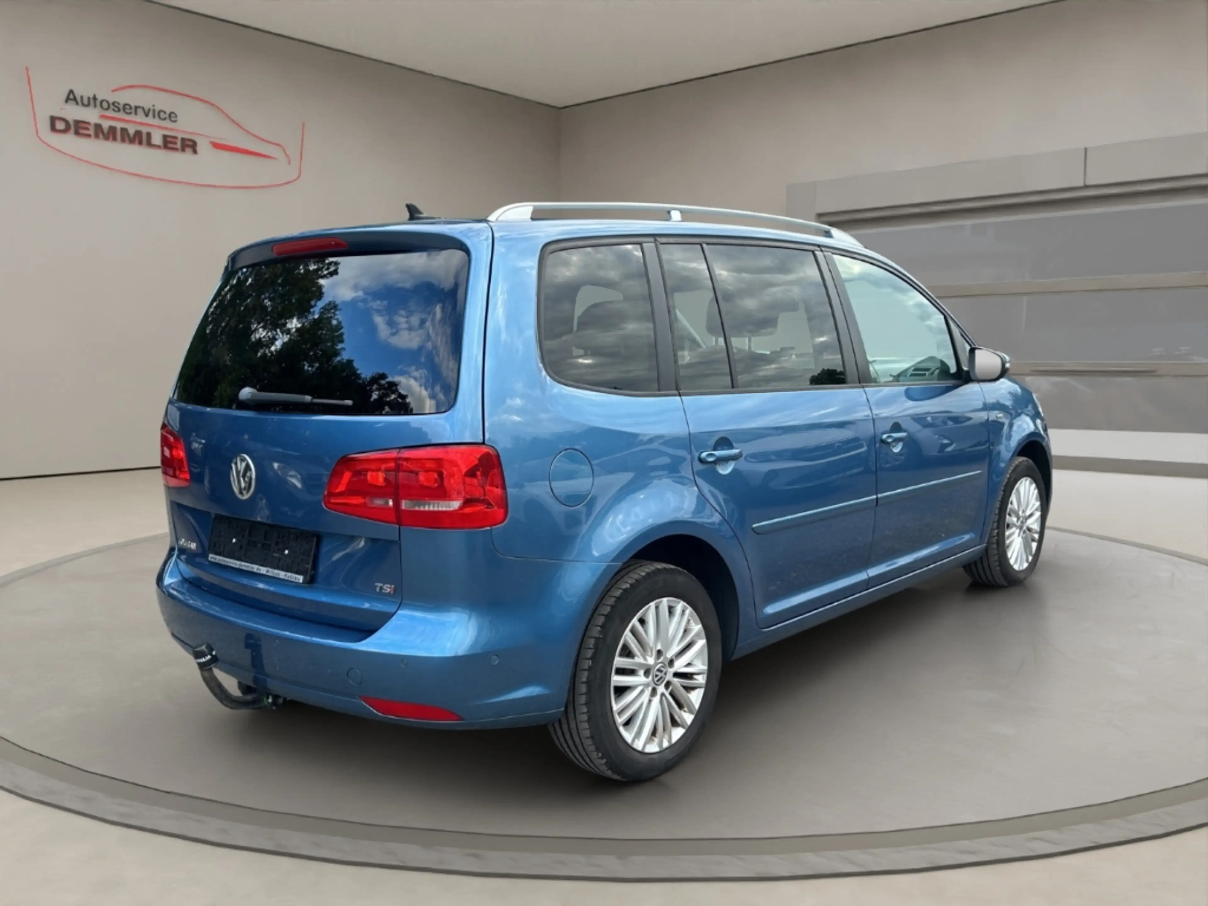 Volkswagen Touran Cup 7-Sitzer, AHK,Xenon,Sitzheizung,Tempomat, PDC — photo 5