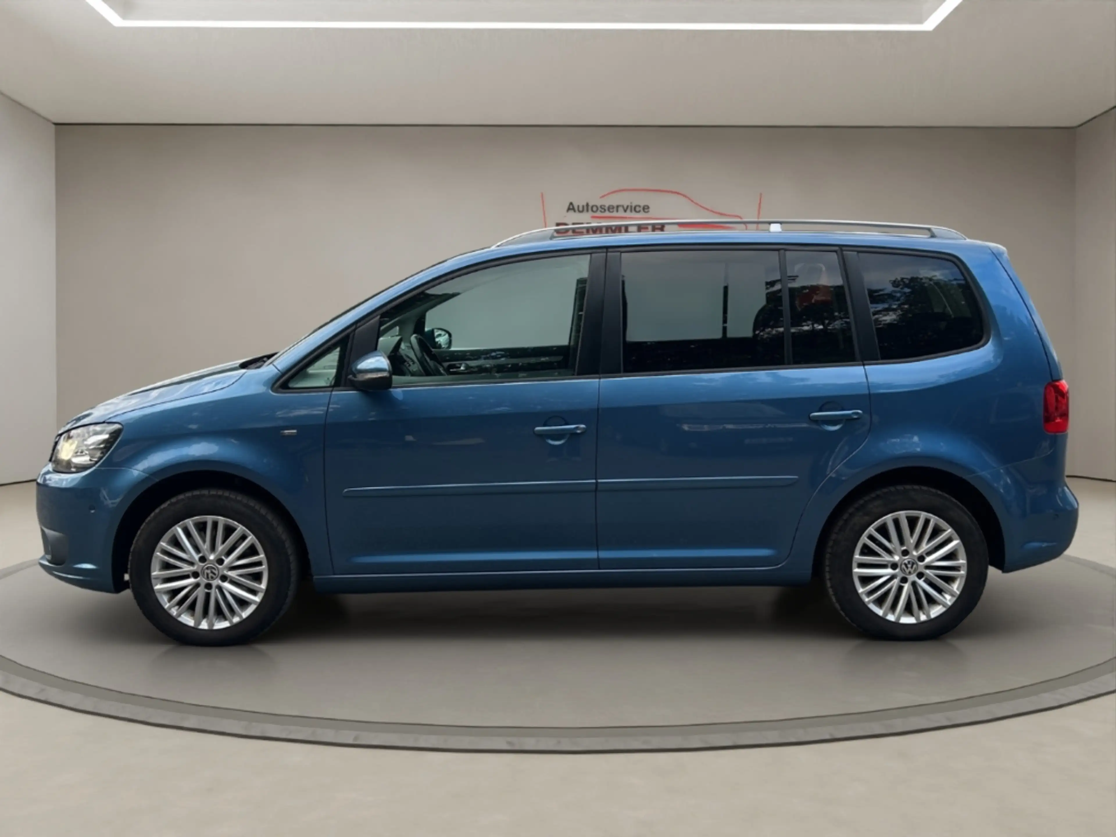 Volkswagen Touran Cup 7-Sitzer, AHK,Xenon,Sitzheizung,Tempomat, PDC — photo 8