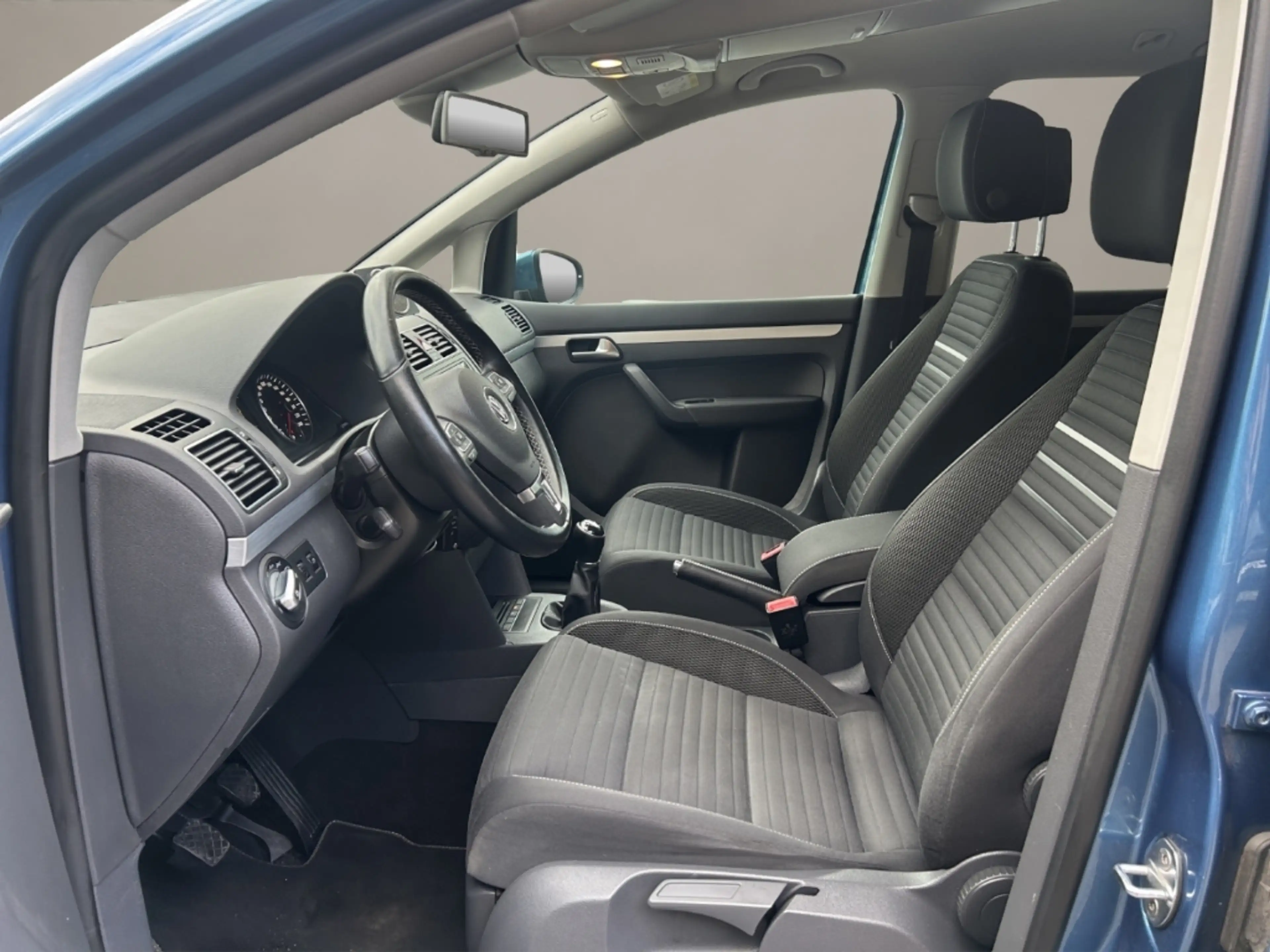 Volkswagen Touran Cup 7-Sitzer, AHK,Xenon,Sitzheizung,Tempomat, PDC — photo 9