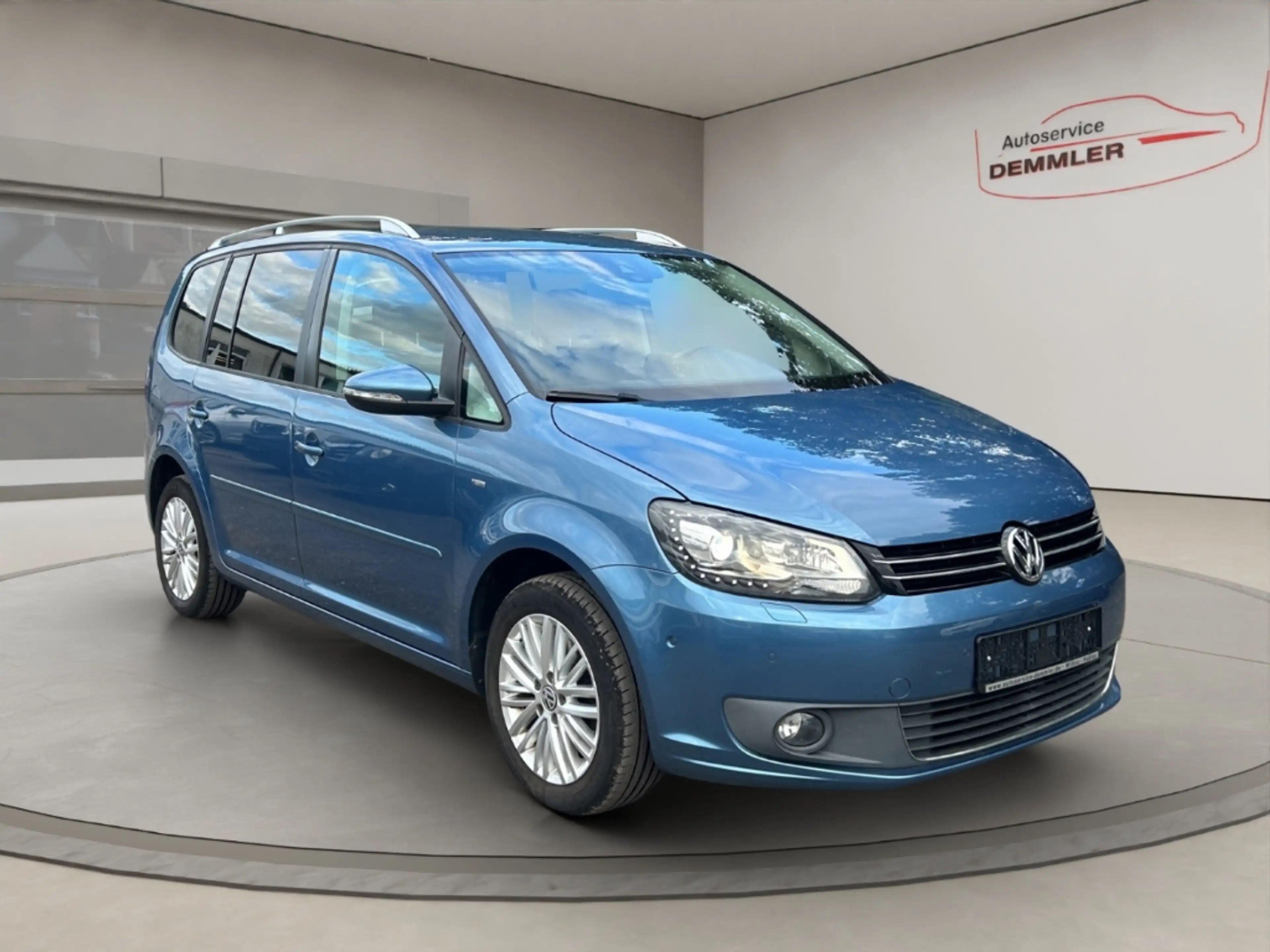 Volkswagen Touran Cup 7-Sitzer, AHK,Xenon,Sitzheizung,Tempomat, PDC — photo 3