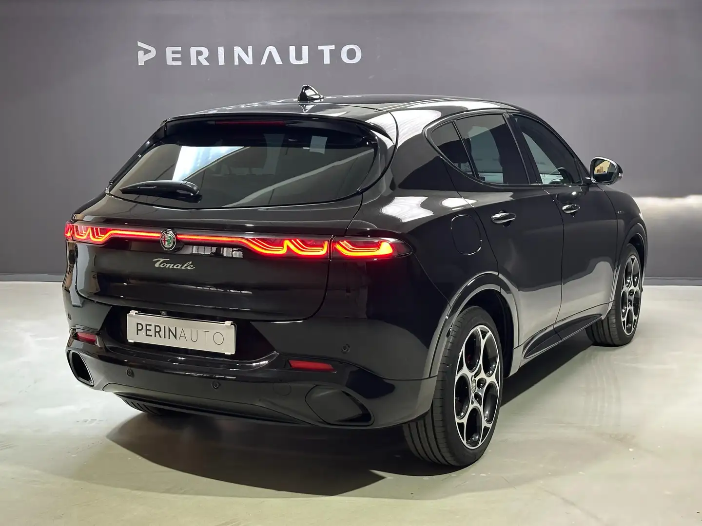 Alfa Romeo Tonale 1.5 hybrid Veloce 160cv tct7 Grigio - 2