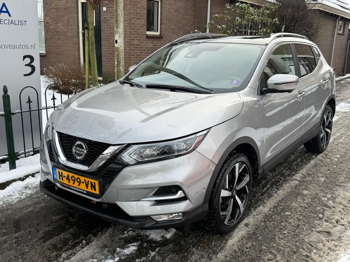 Nissan Qashqai 1.3 DIG-T Tekna + Gris - 2