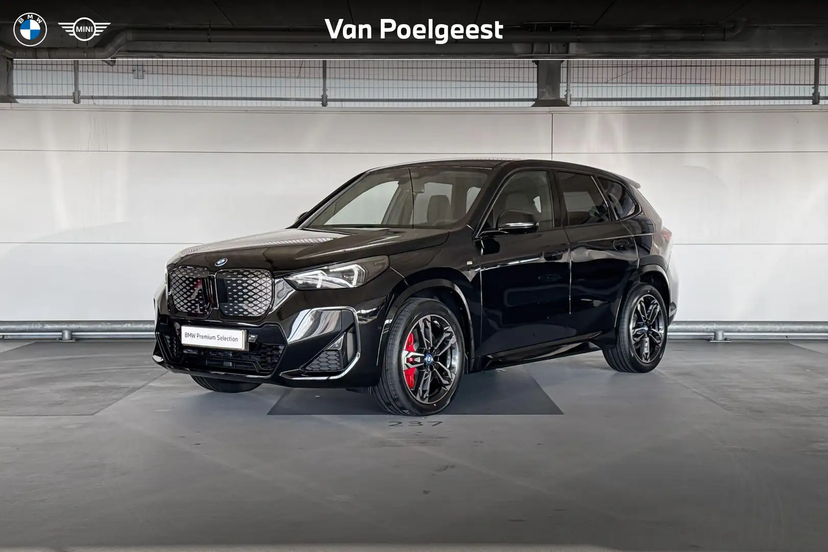 BMW iX1 eDrive20 67 kWh | M Sportpakket Pro | Comfort Acce Noir - 1