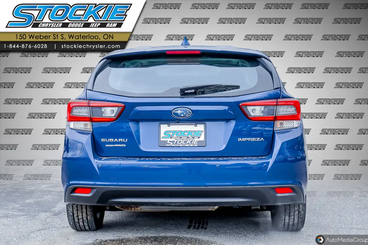 Subaru Impreza снимка Subaru Impreza