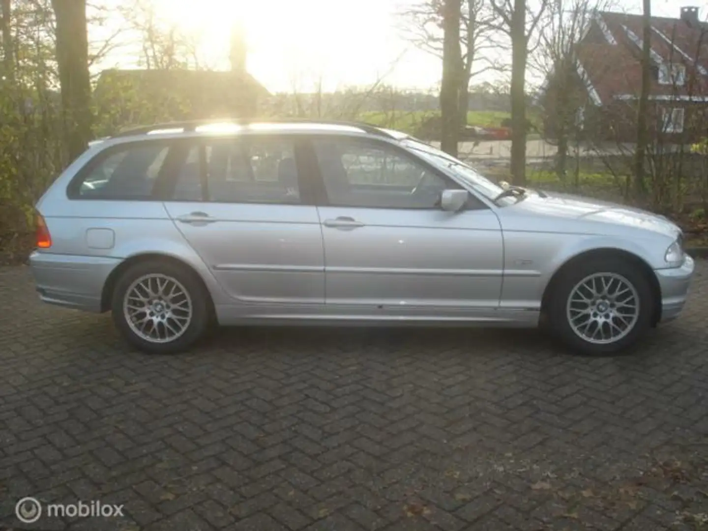 BMW 320 3-serie Touring 320d Executive Airco Climatronic C Grijs - 2