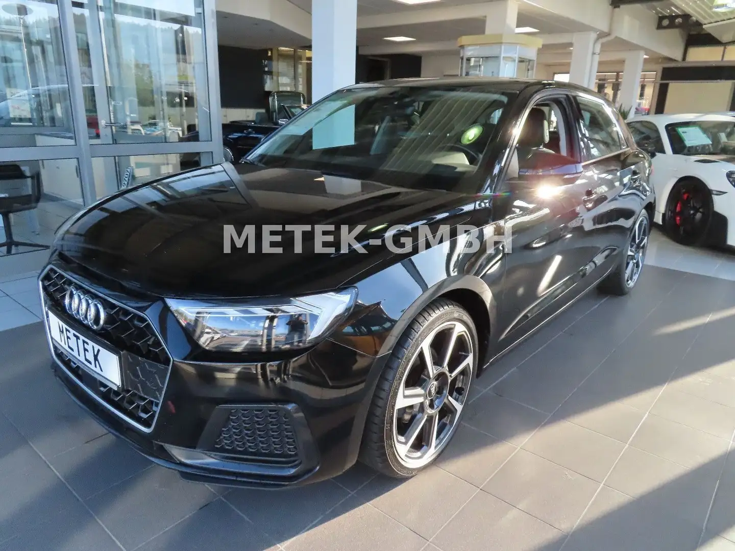 Audi A1 Sportback 30 TFSI advanced LED NAVI Noir - 1