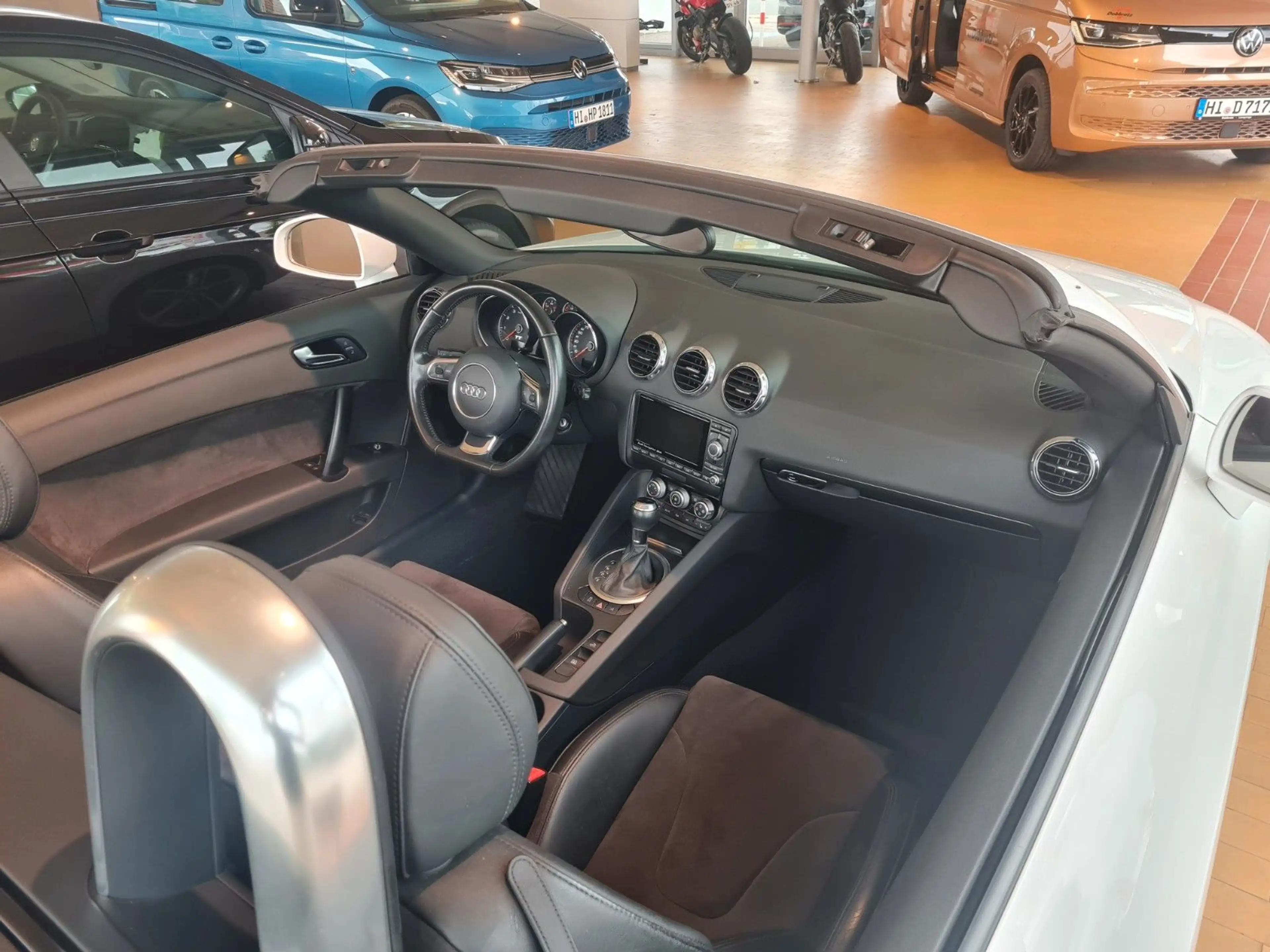 Audi TT Roadster 2.0 TFSI — photo 4