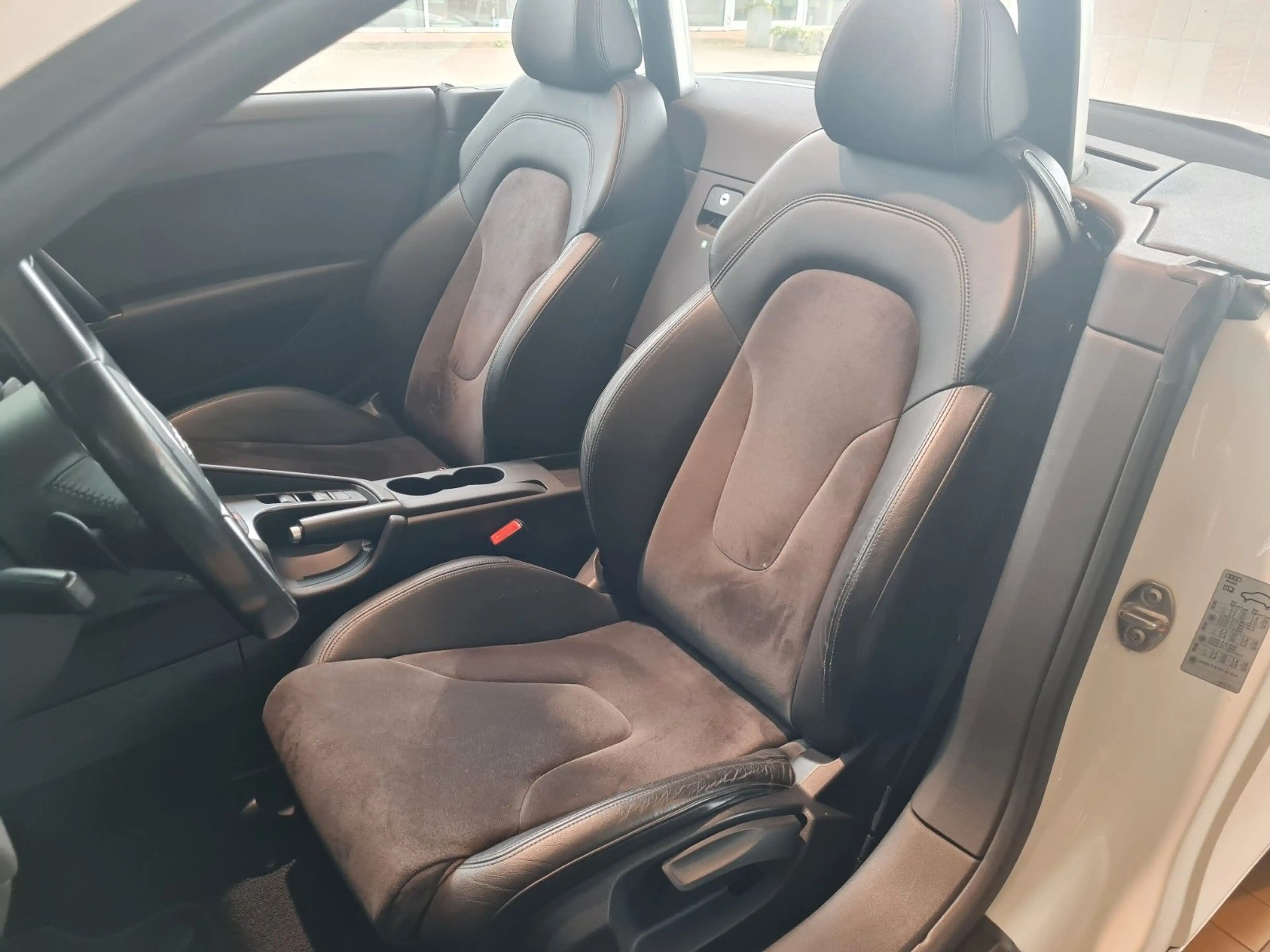 Audi TT Roadster 2.0 TFSI — photo 10