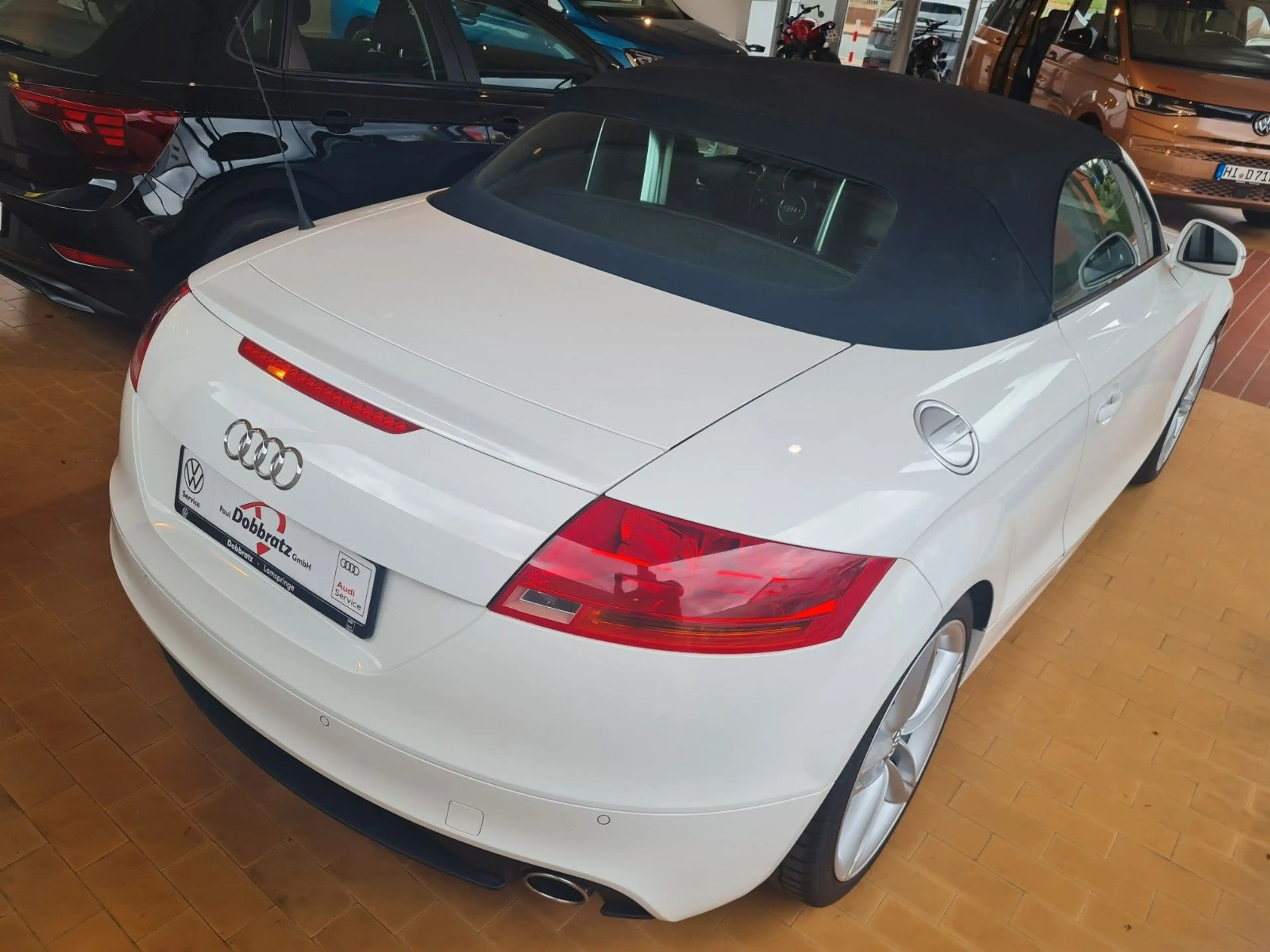 Audi TT Roadster 2.0 TFSI — photo 12