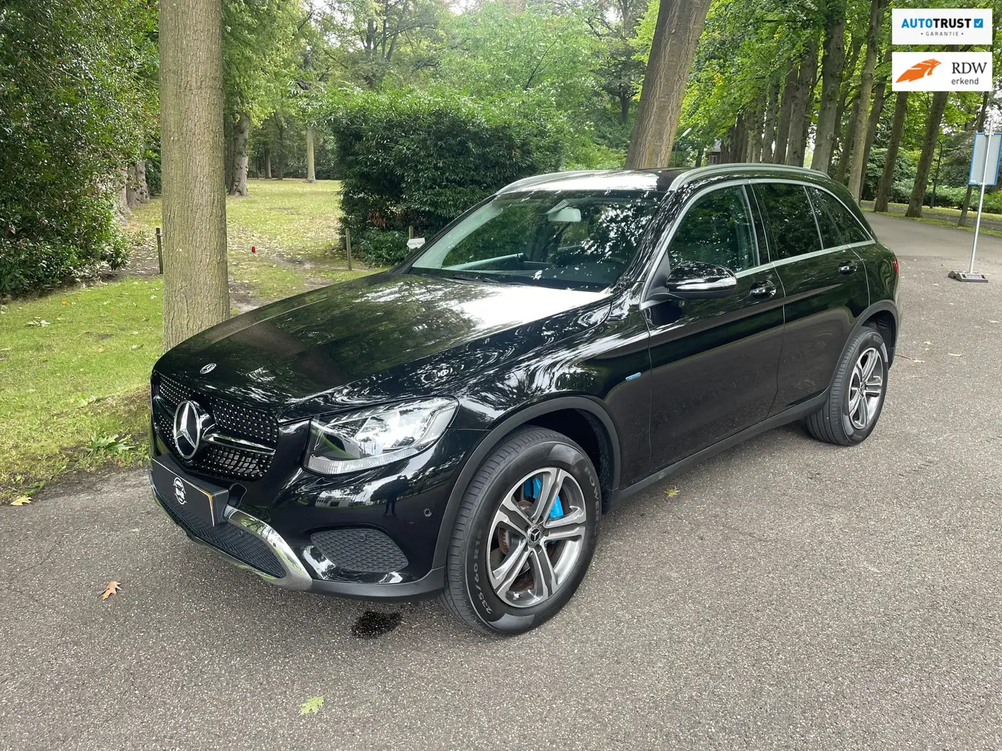 Mercedes-Benz GLC 350 350e 4MATIC Premium/ Afneembare Trekhaak/ Volledig Zwart - 1