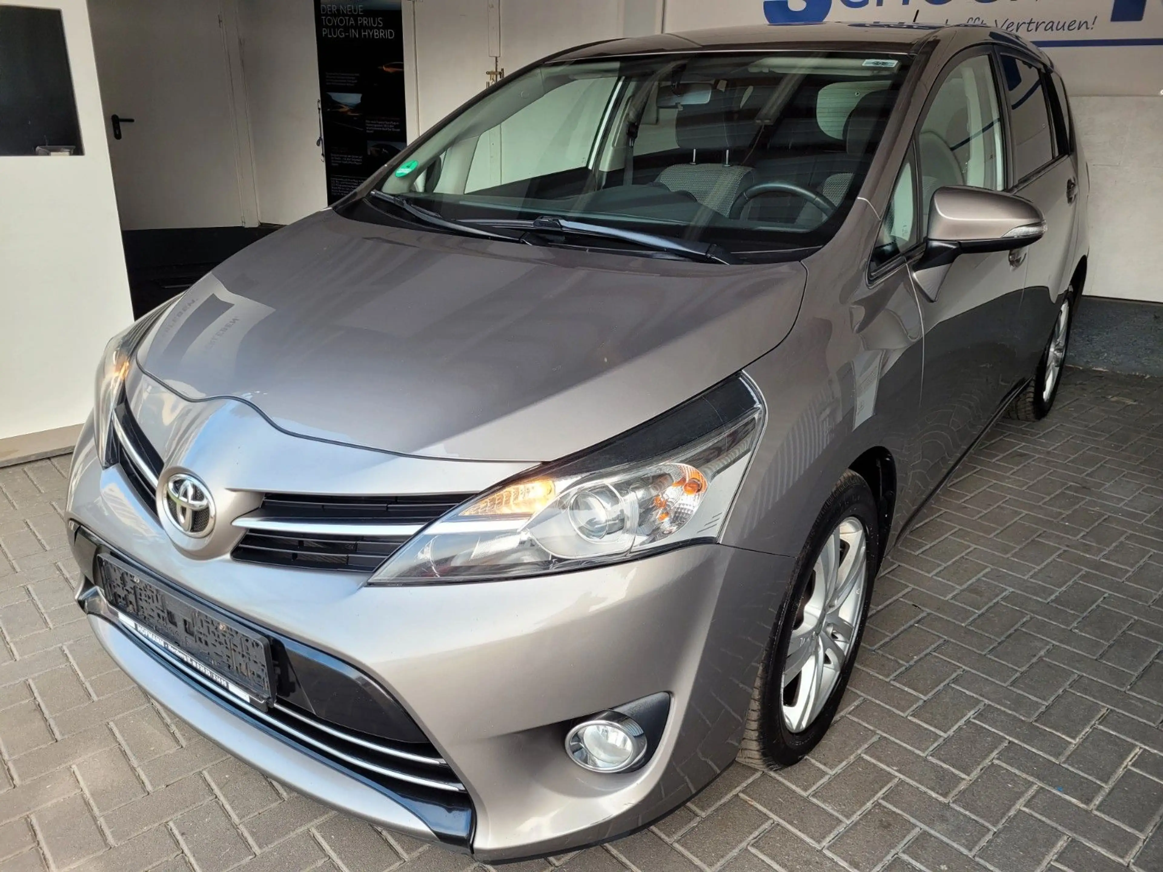 Toyota Verso Comfort*1.BESITZ*NAVI*KAMERA*SCHECKHEFT* — photo 3
