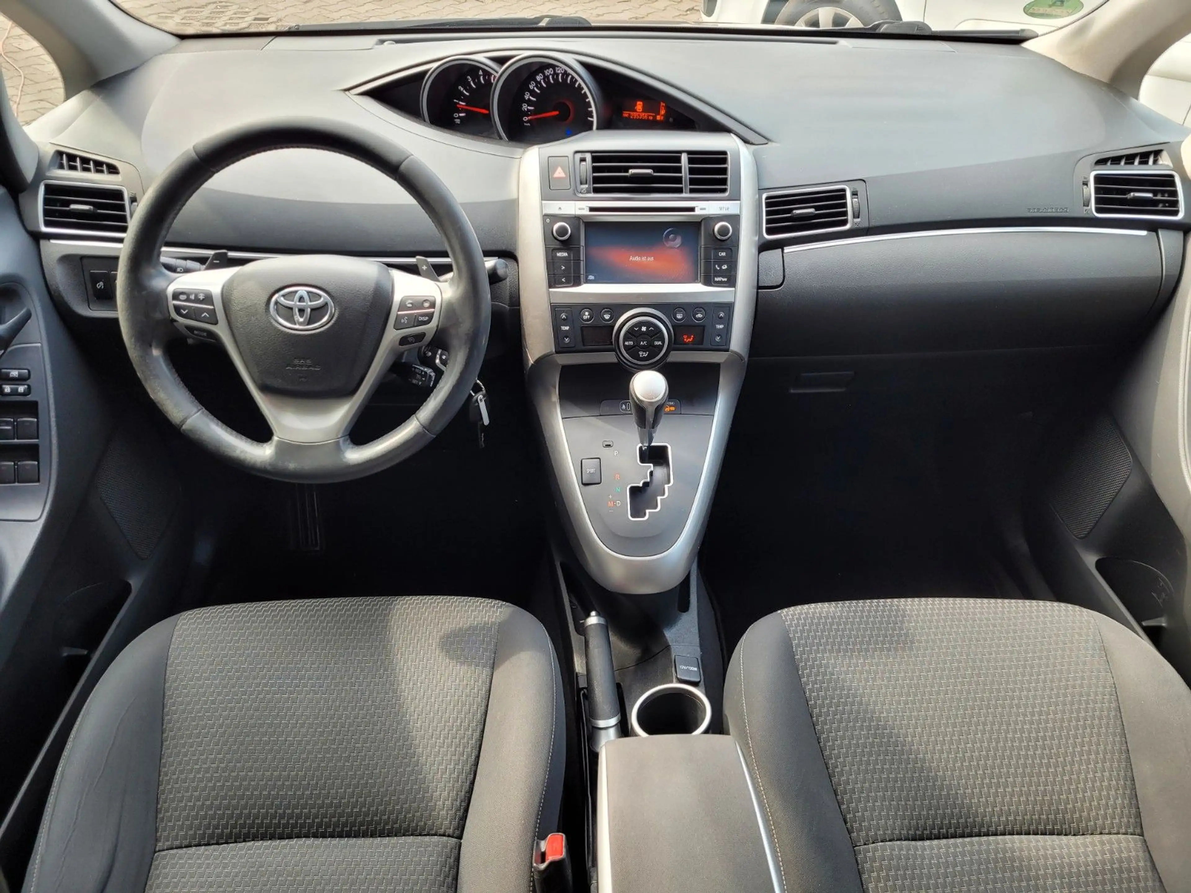 Toyota Verso Comfort*1.BESITZ*NAVI*KAMERA*SCHECKHEFT* — photo 12