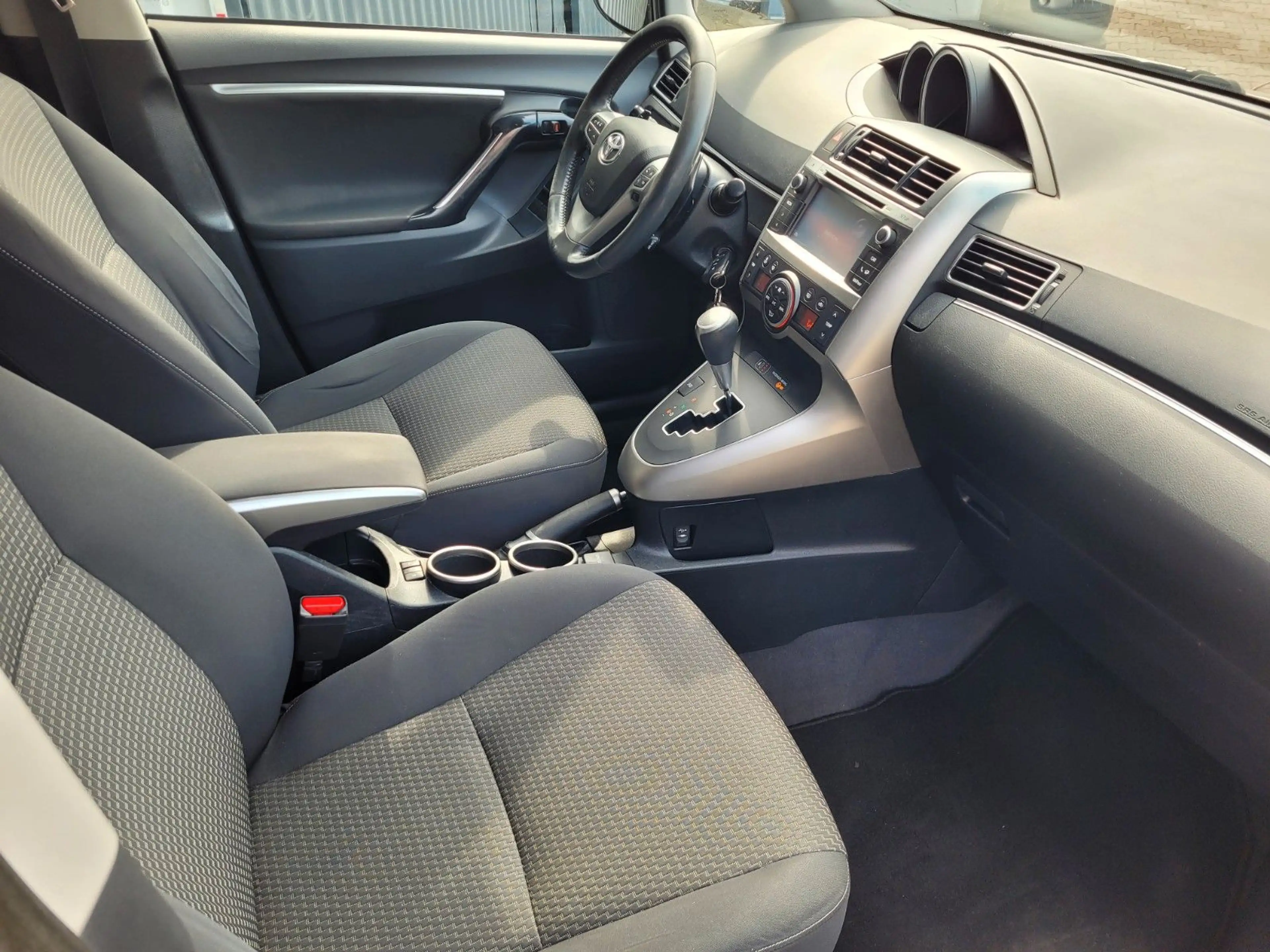 Toyota Verso Comfort*1.BESITZ*NAVI*KAMERA*SCHECKHEFT* — photo 13