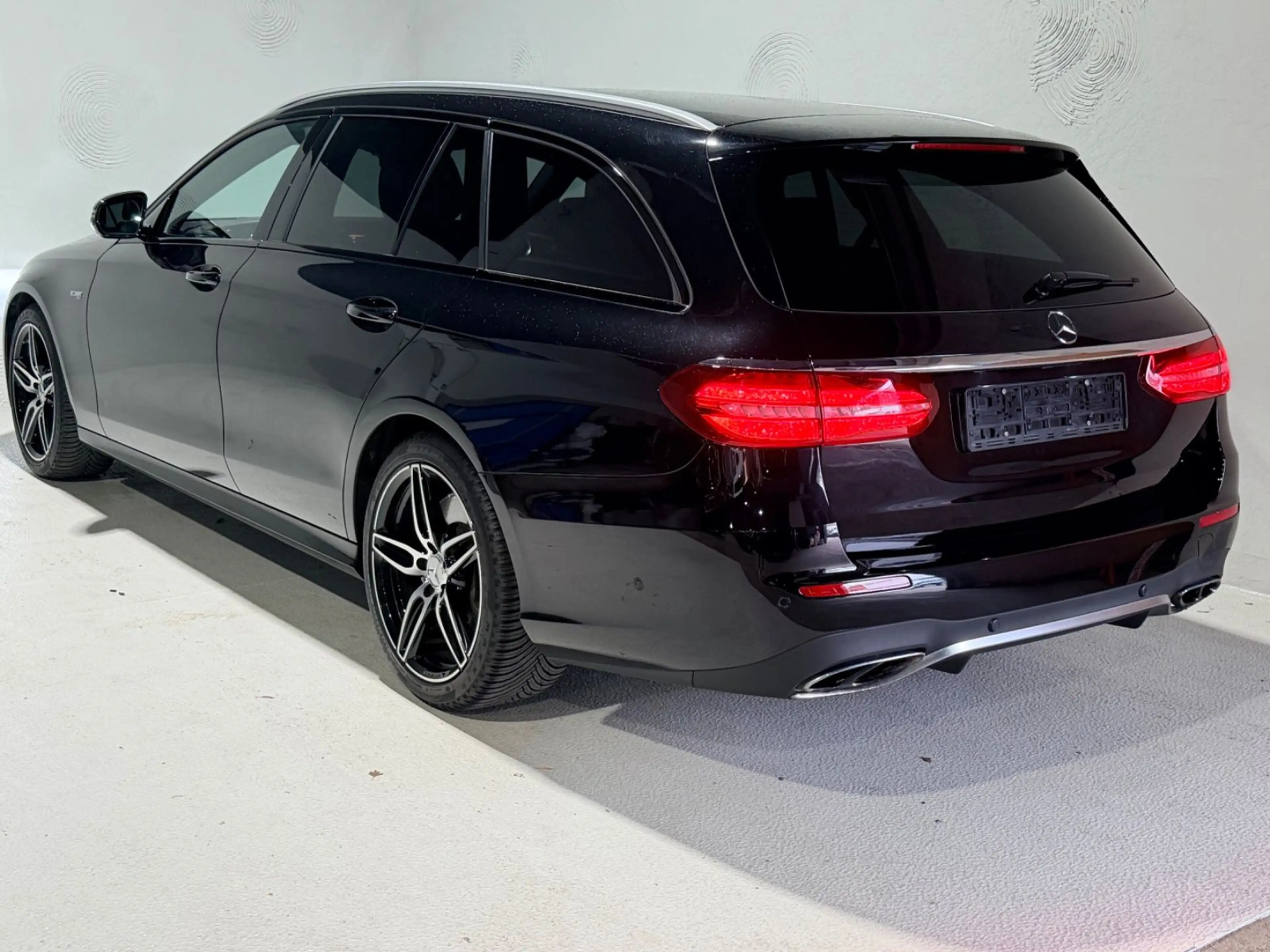 Mercedes-Benz E 43 AMG 4Matic*Schiebedach*360*Leder — photo 9
