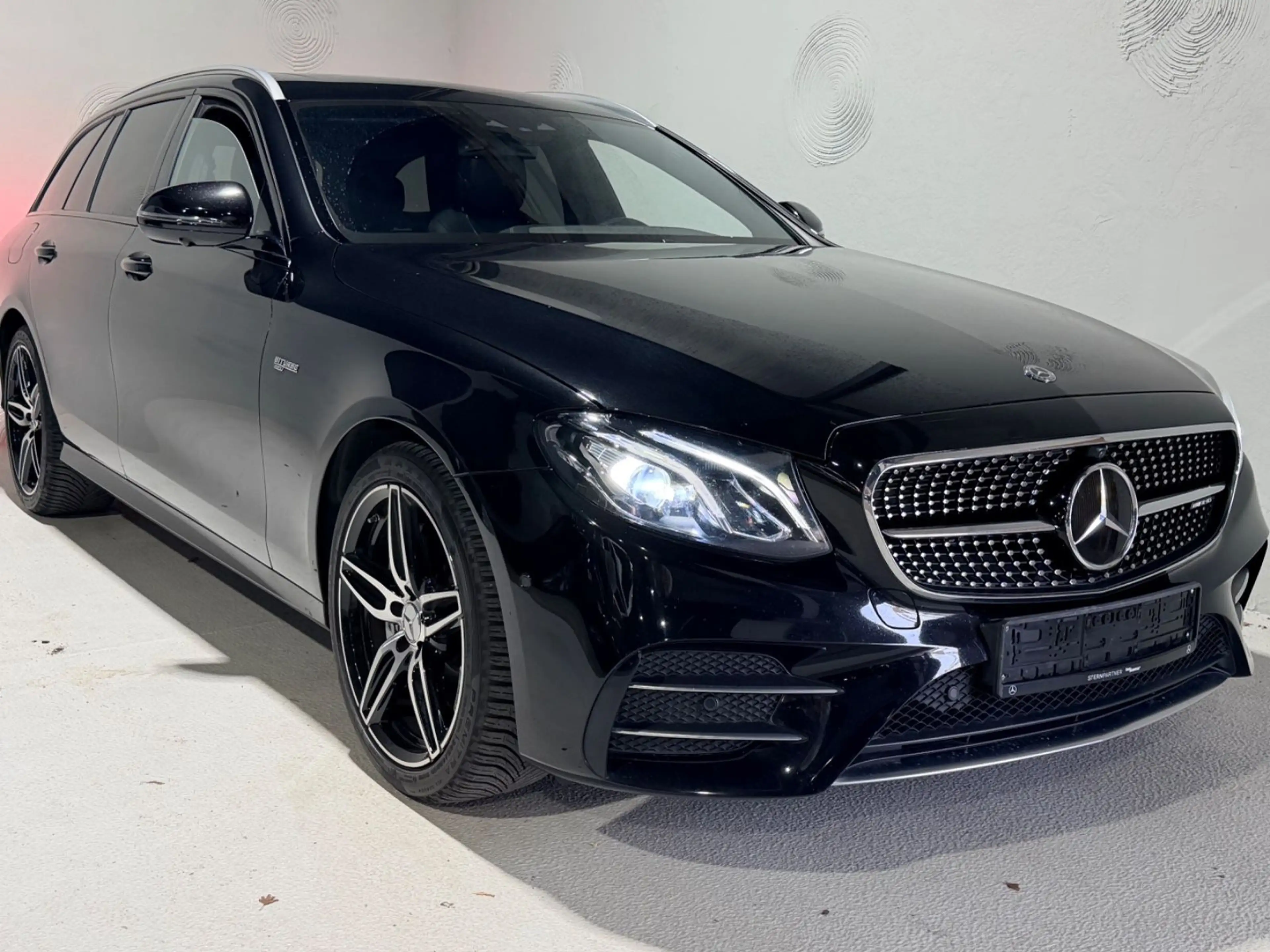 Mercedes-Benz E 43 AMG 4Matic*Schiebedach*360*Leder — photo 3
