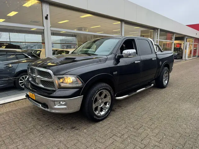 Dodge RAM 1500 5.7 V8 4x4 Crew Cab 5'7 Laramie | 4 AWD |  LP