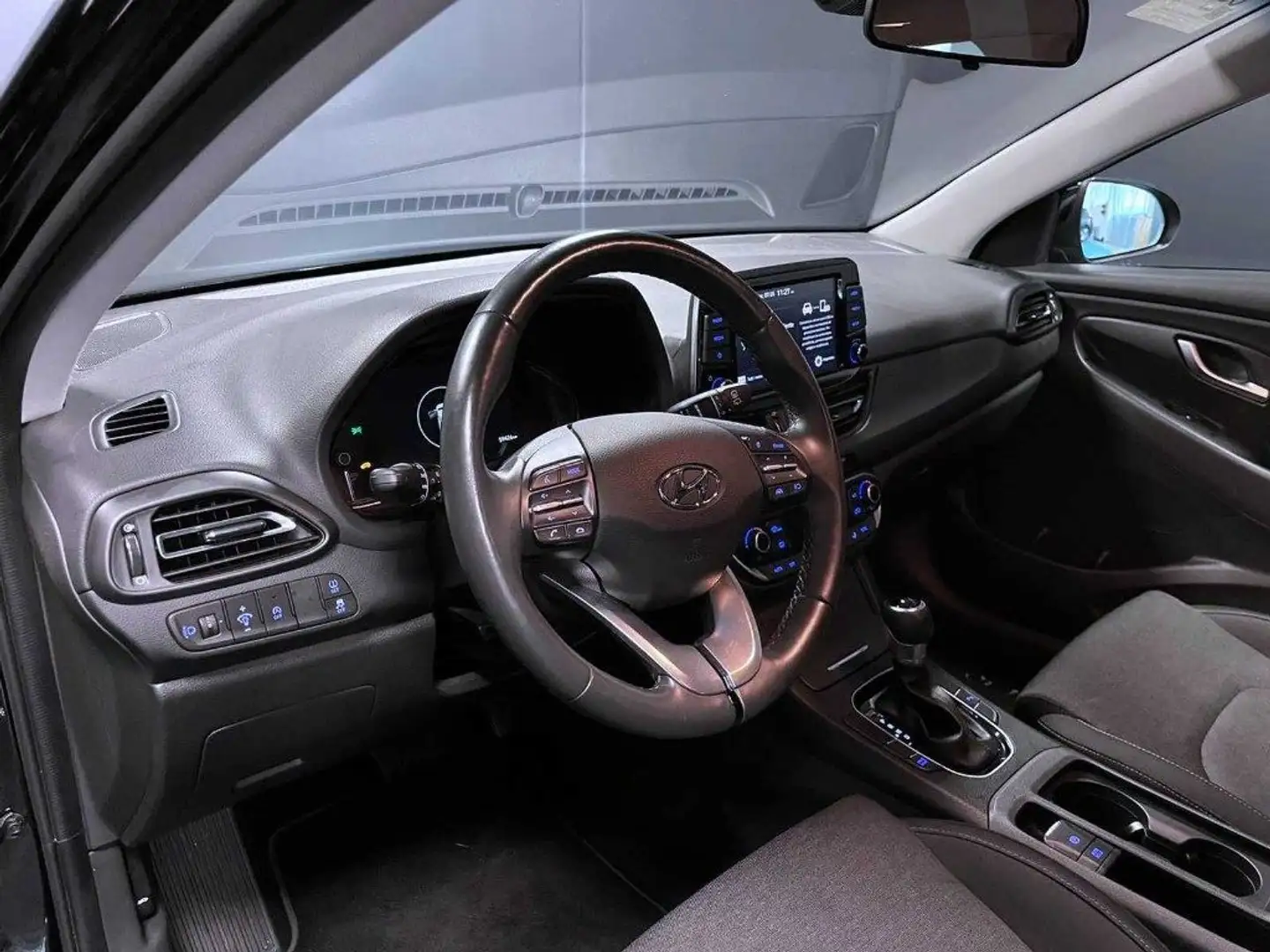 Hyundai i30 Wagon 1.6 CRDi 136 CV iMT 48V Prime Чорний - 2