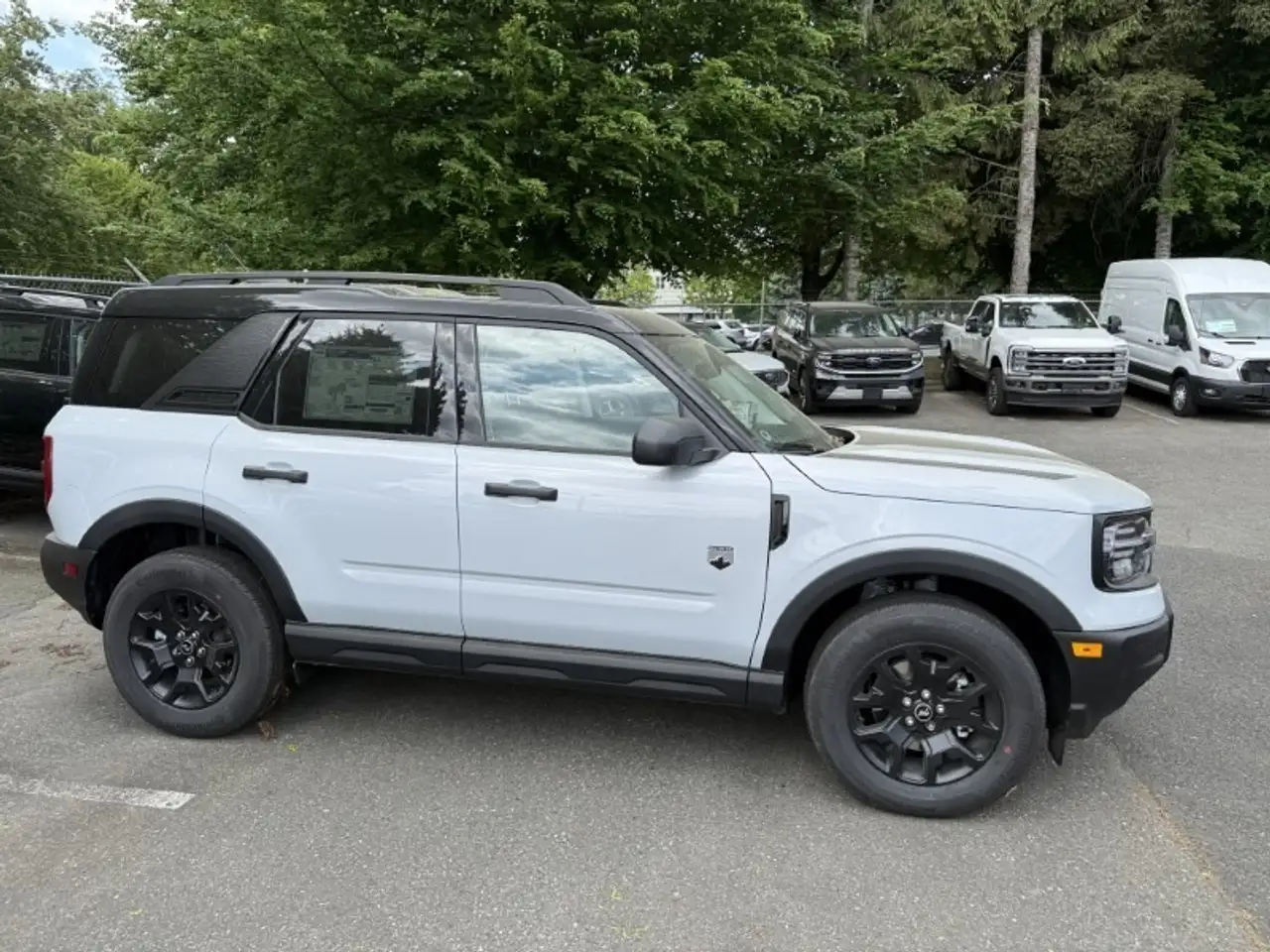 Ford Bronco Sport photo Ford Bronco Sport