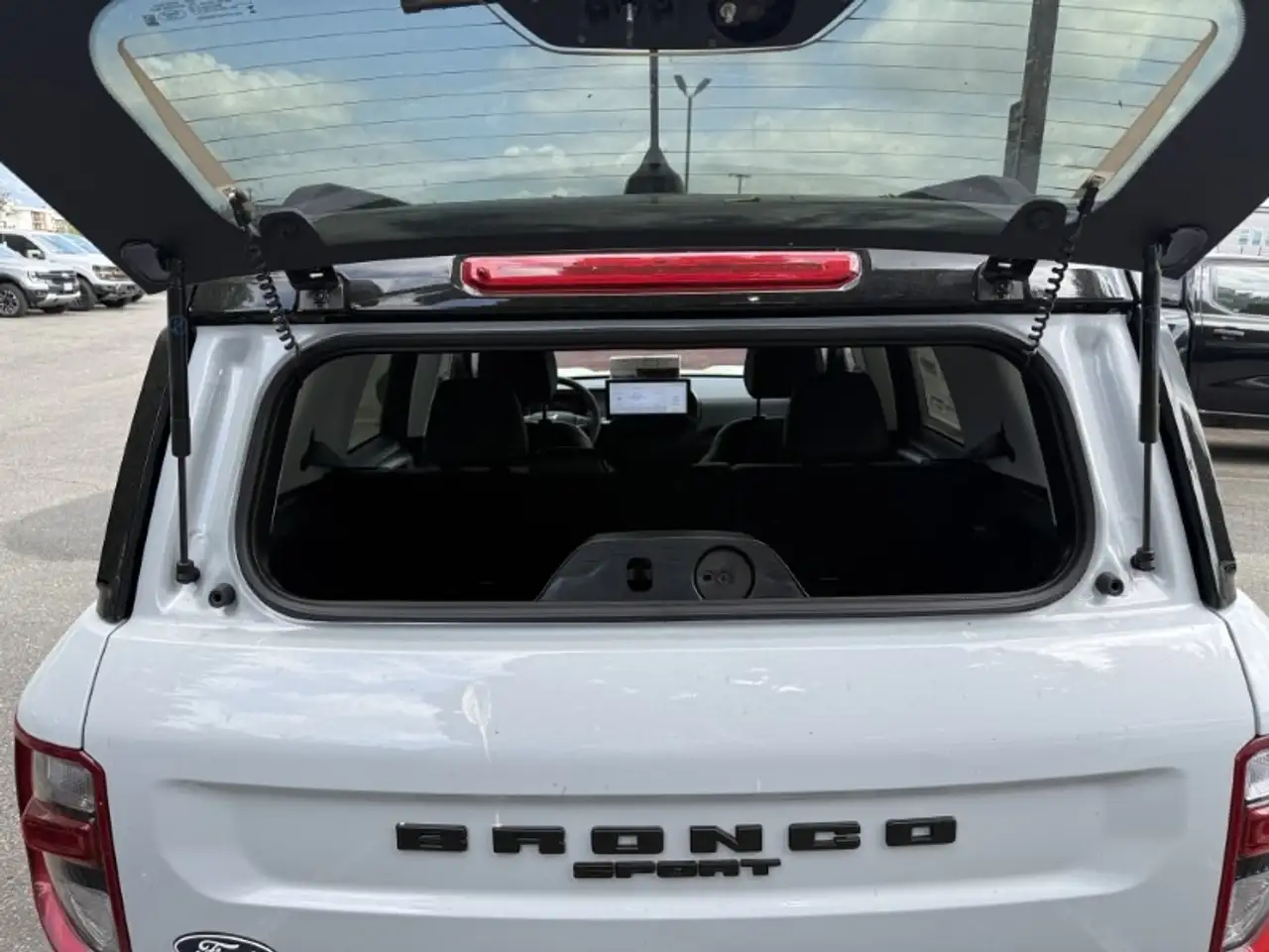 Ford Bronco Sport photo Ford Bronco Sport