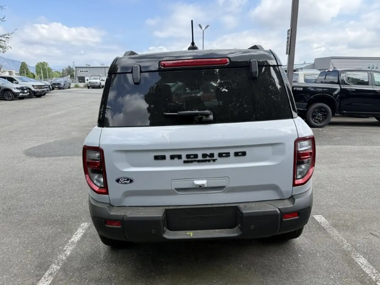 Ford Bronco Sport photo Ford Bronco Sport