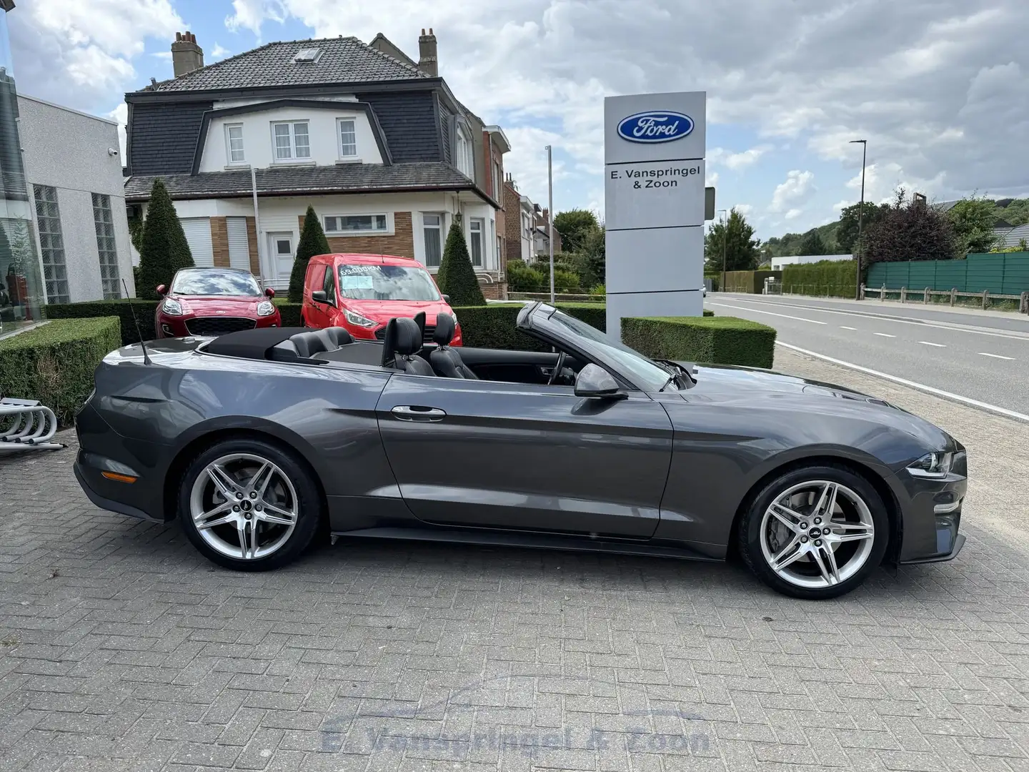 Ford Mustang EcoBoost AUT - 2