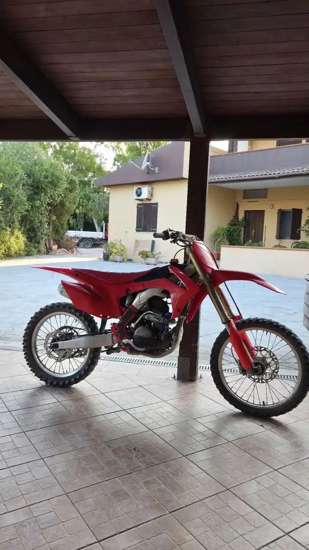 Honda CRF 250 red moto Rosso - 1