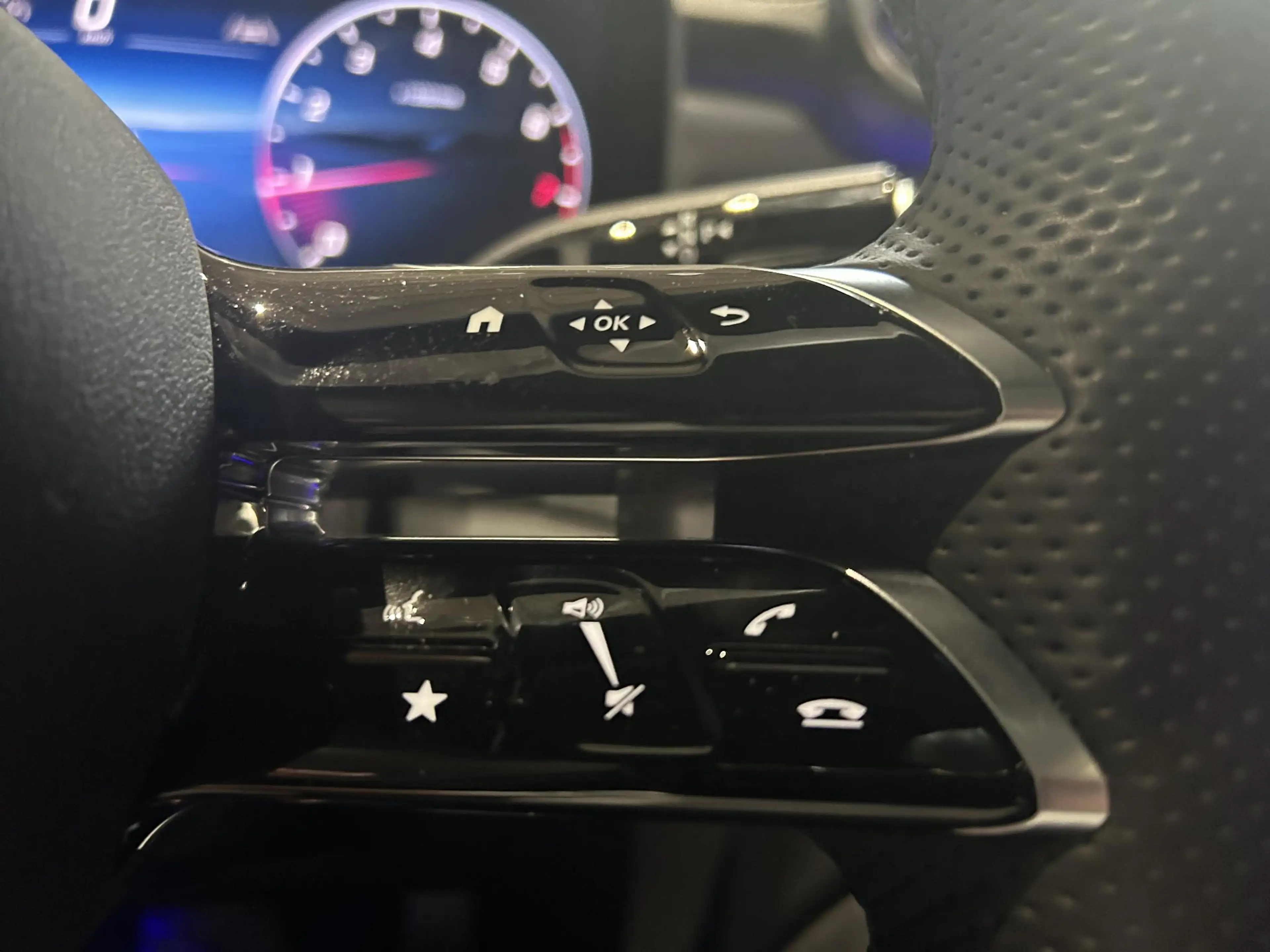 Mercedes-Benz GLC 200 GLC 4MATIC Star Edition NAVI | CARPLAY | LEDER | S — photo 12