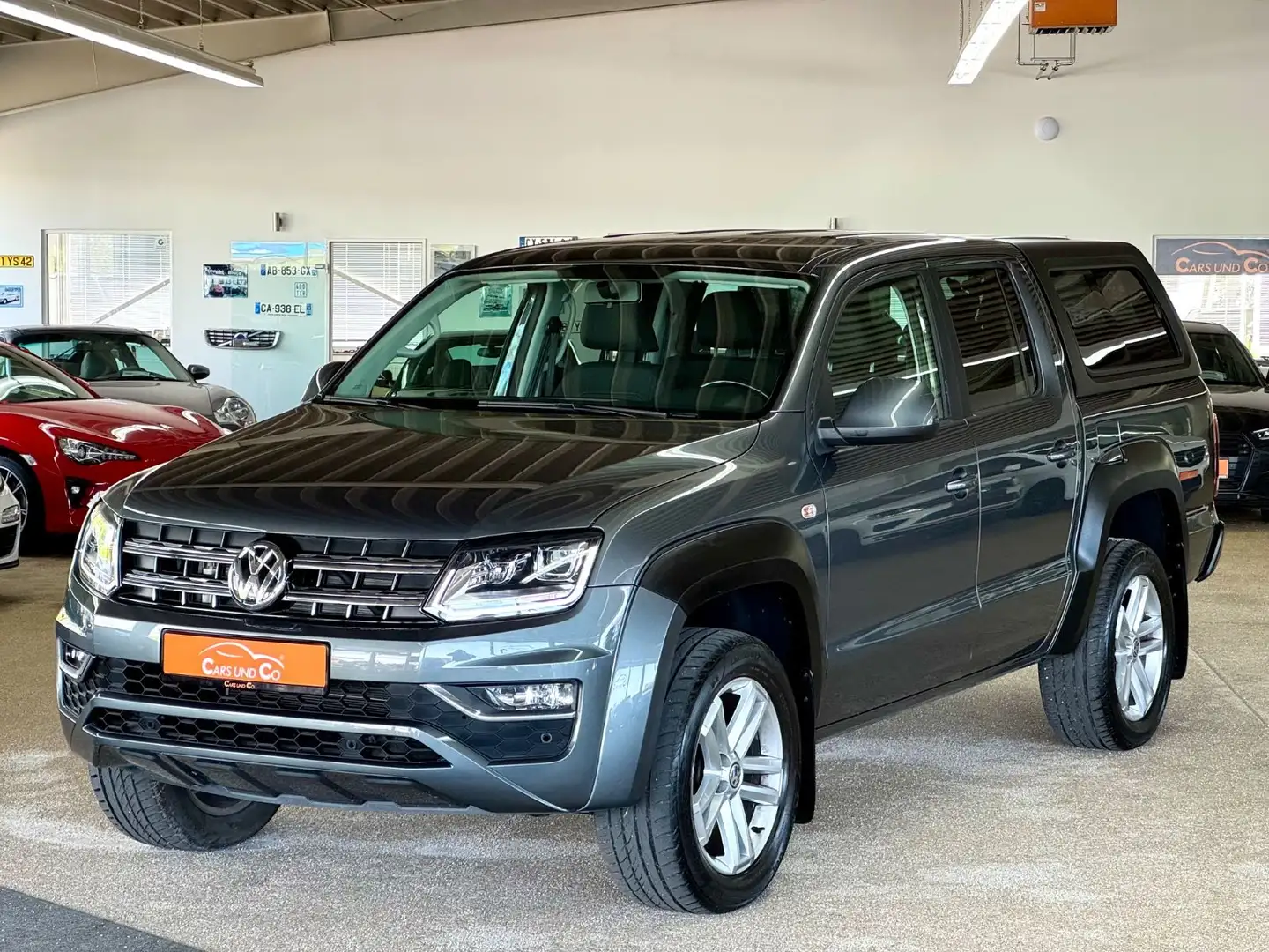 Volkswagen Amarok 3.0 V  TDI D-Cab 4M *AHK*SHZ*NAV*PDC*19%* Grijs - 1
