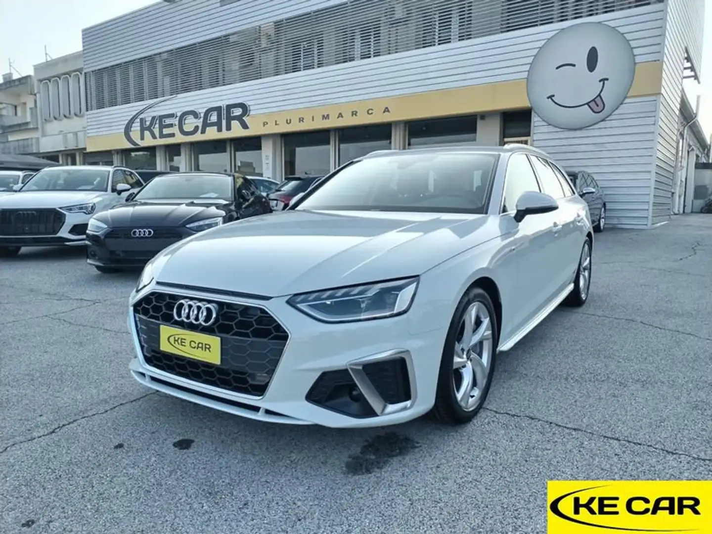 Audi A4 Avant 40 TDI S tronic S line edition Bianco - 1