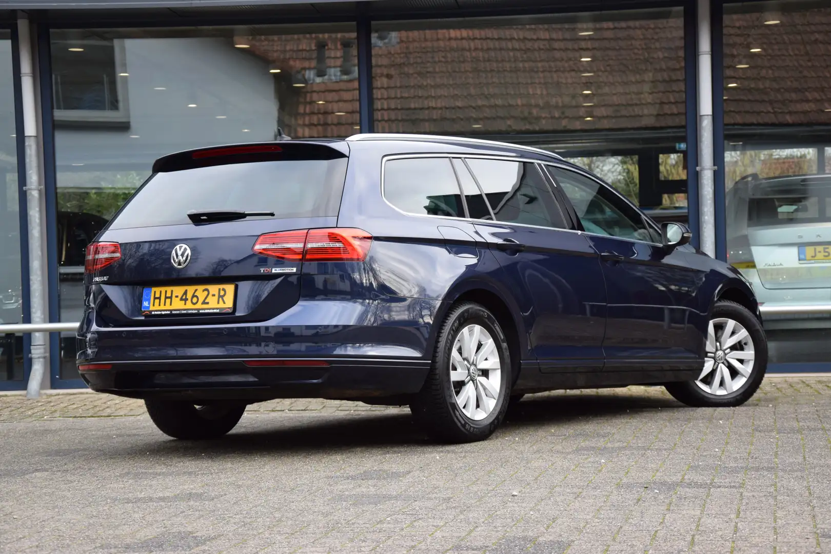 Volkswagen Passat Variant 1.6 TDI 120PK Business Edition | Org. NL | Incl. N Bleu - 2