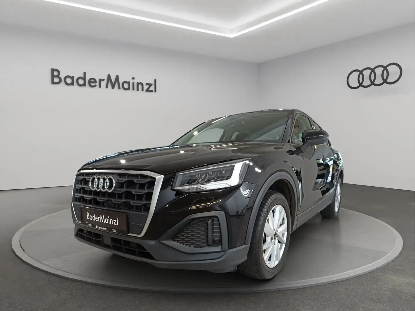 Audi Q2 35 TFSI 110(150) kW(PS) Schaltgetriebe Black - 1