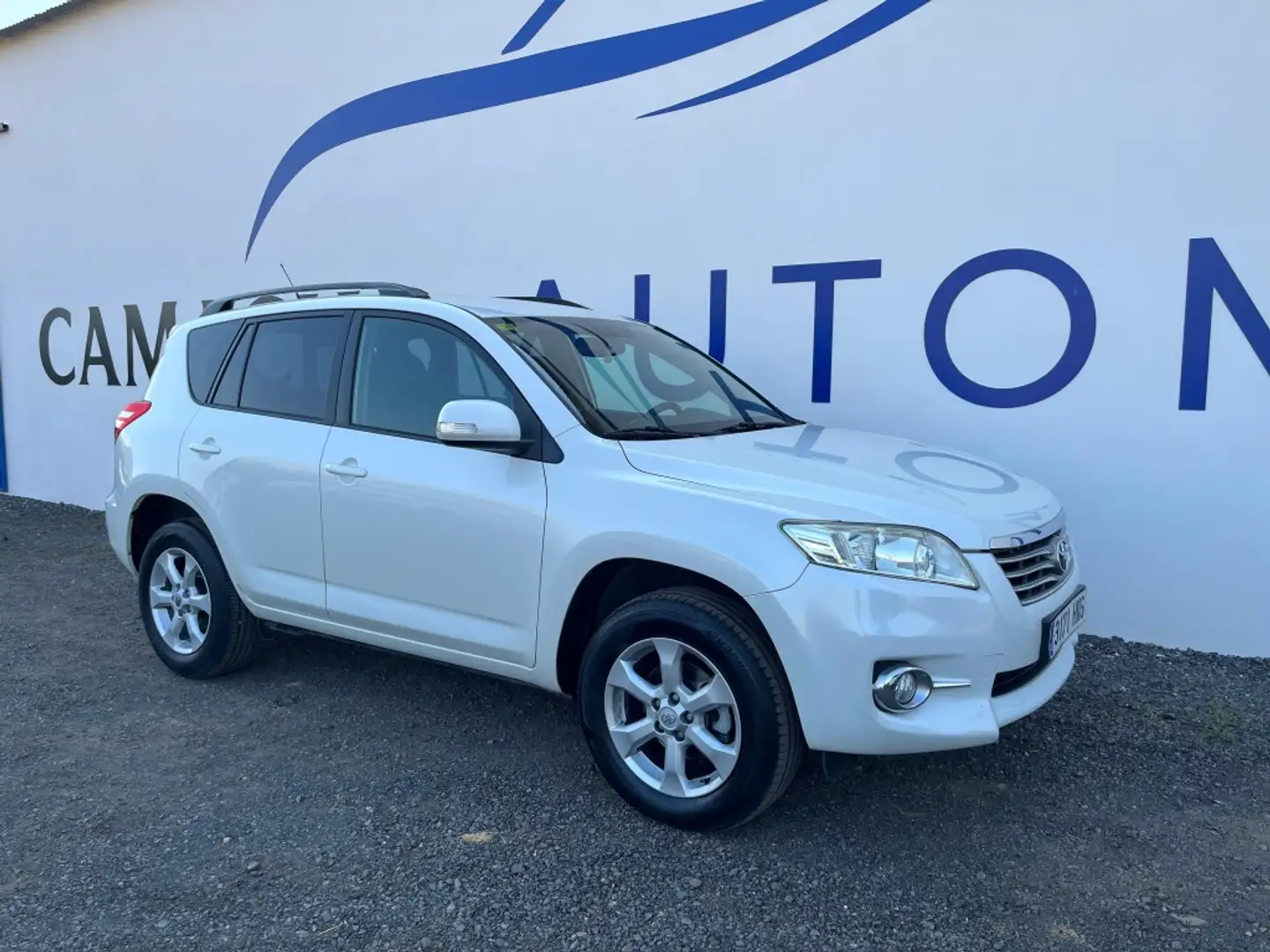 Toyota RAV 4 2.2D-4D Advance 4x2 Blanco - 1
