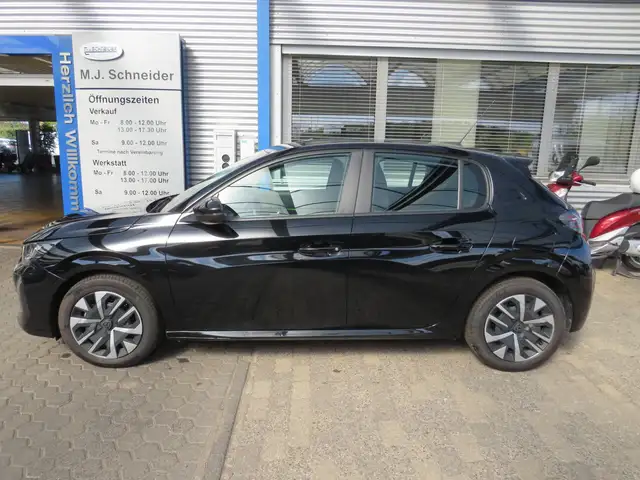 Peugeot 208 view 5