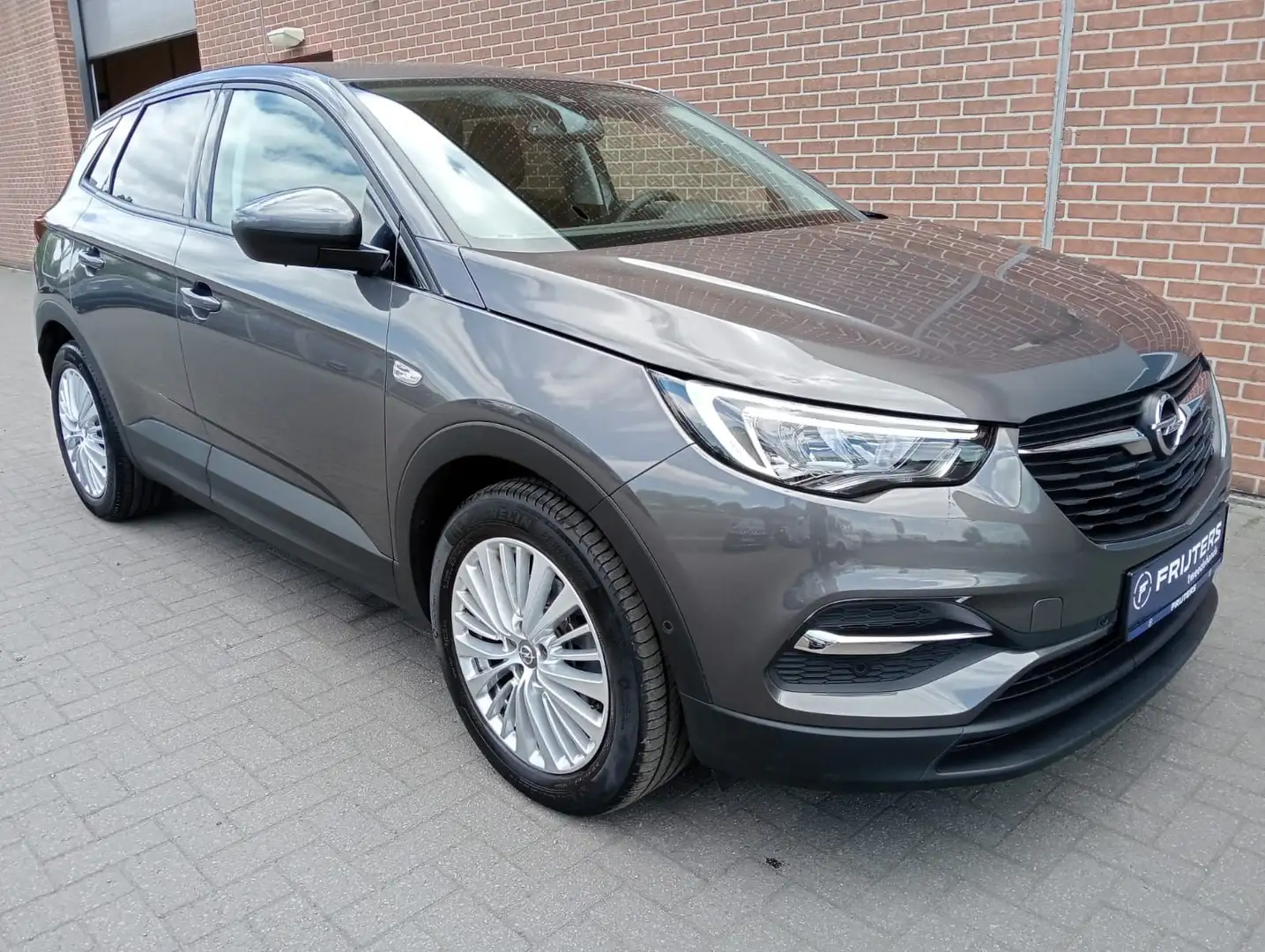 Opel Grandland X 1.2Turbo ECOTEC Edition S/S MT6 130PK - 2
