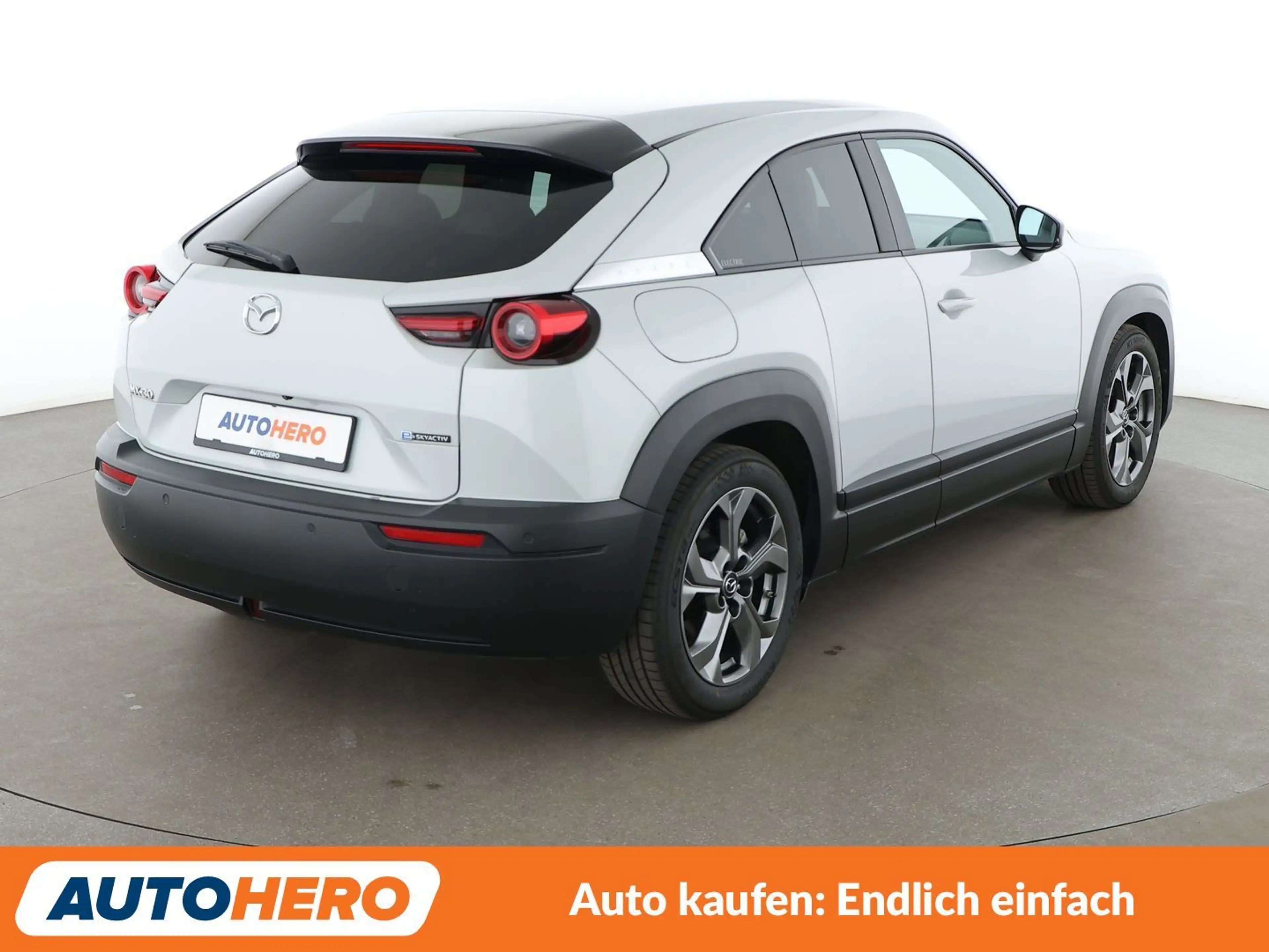 Mazda MX-30 electric drive 107 kW First Edition Aut.*NAVI* — photo 6