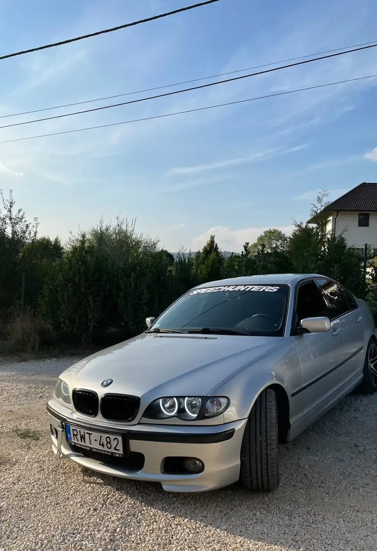 BMW 320 320i - 1